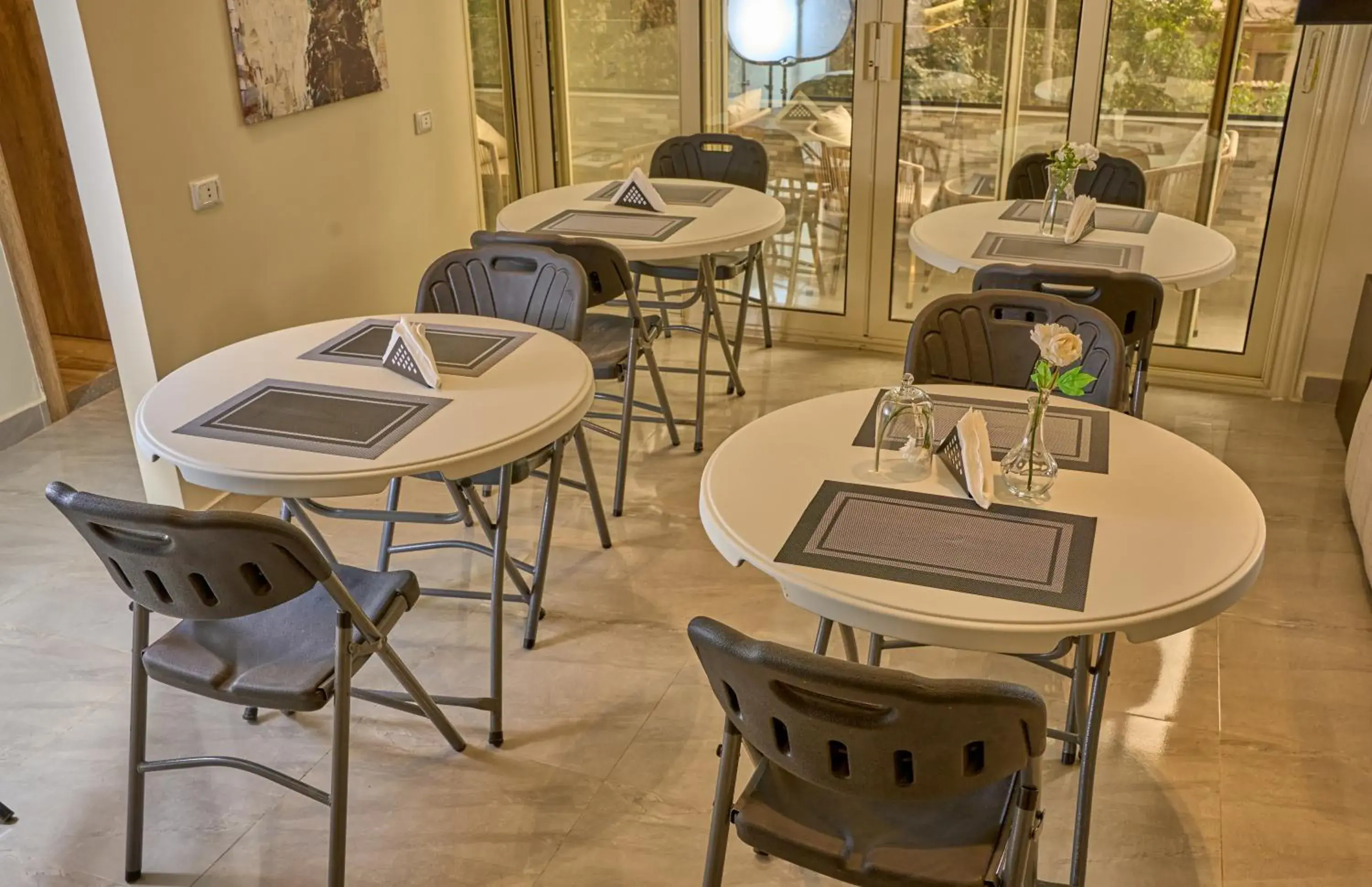 Restaurant/places to eat in Lotus Inn Restaurant/places to eat in Lotus Inn