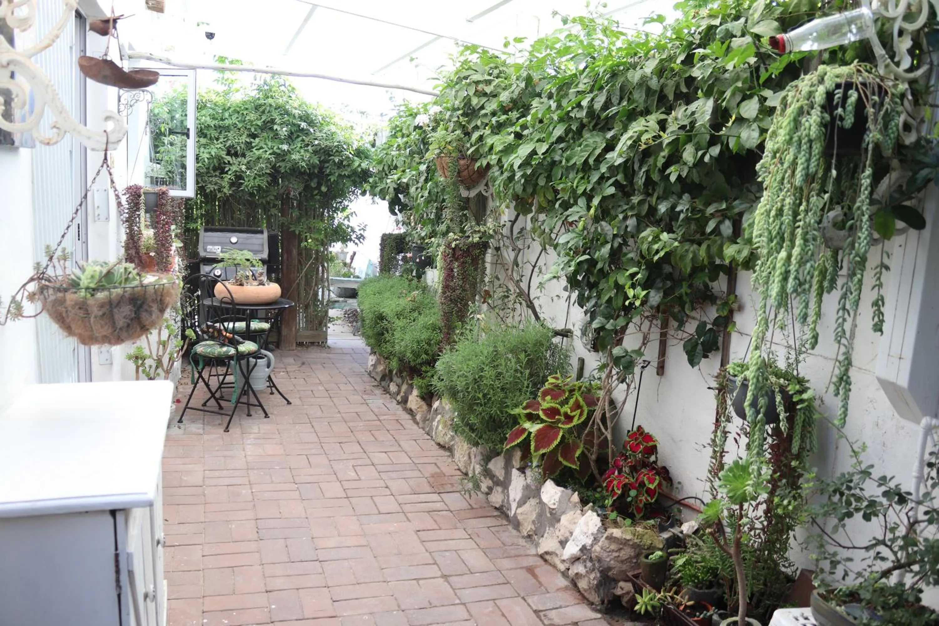Patio in Gilcrest Place Guest House