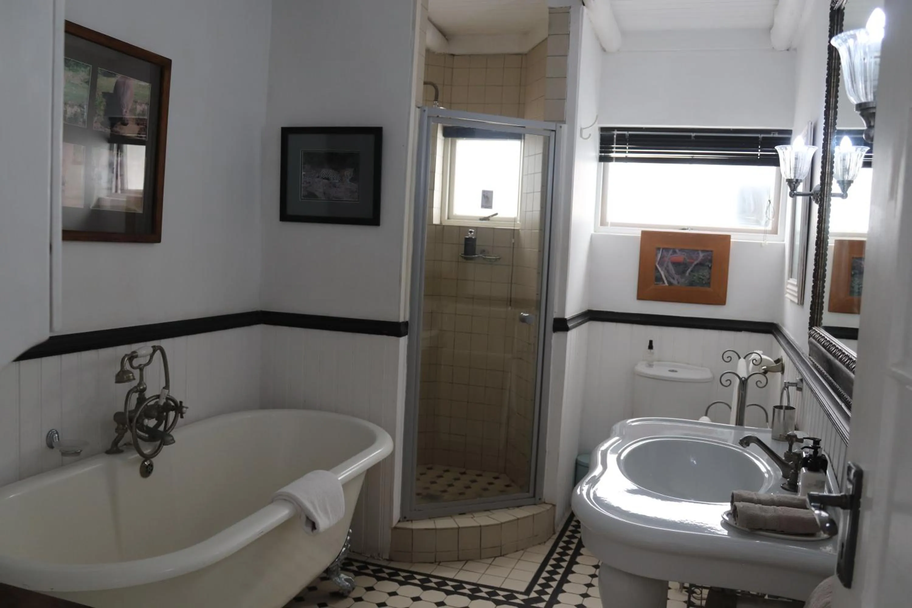 Shower in Gilcrest Place Guest House