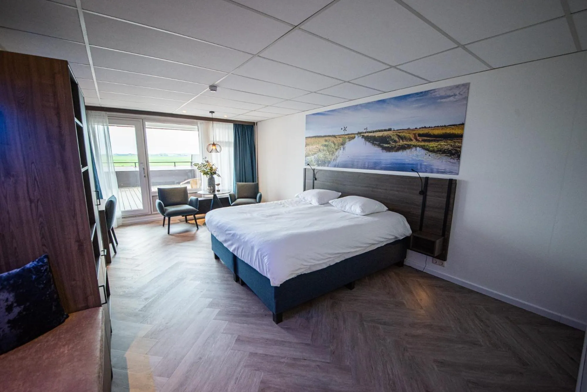 Photo of the whole room, Bed in Hotel Zwartewater