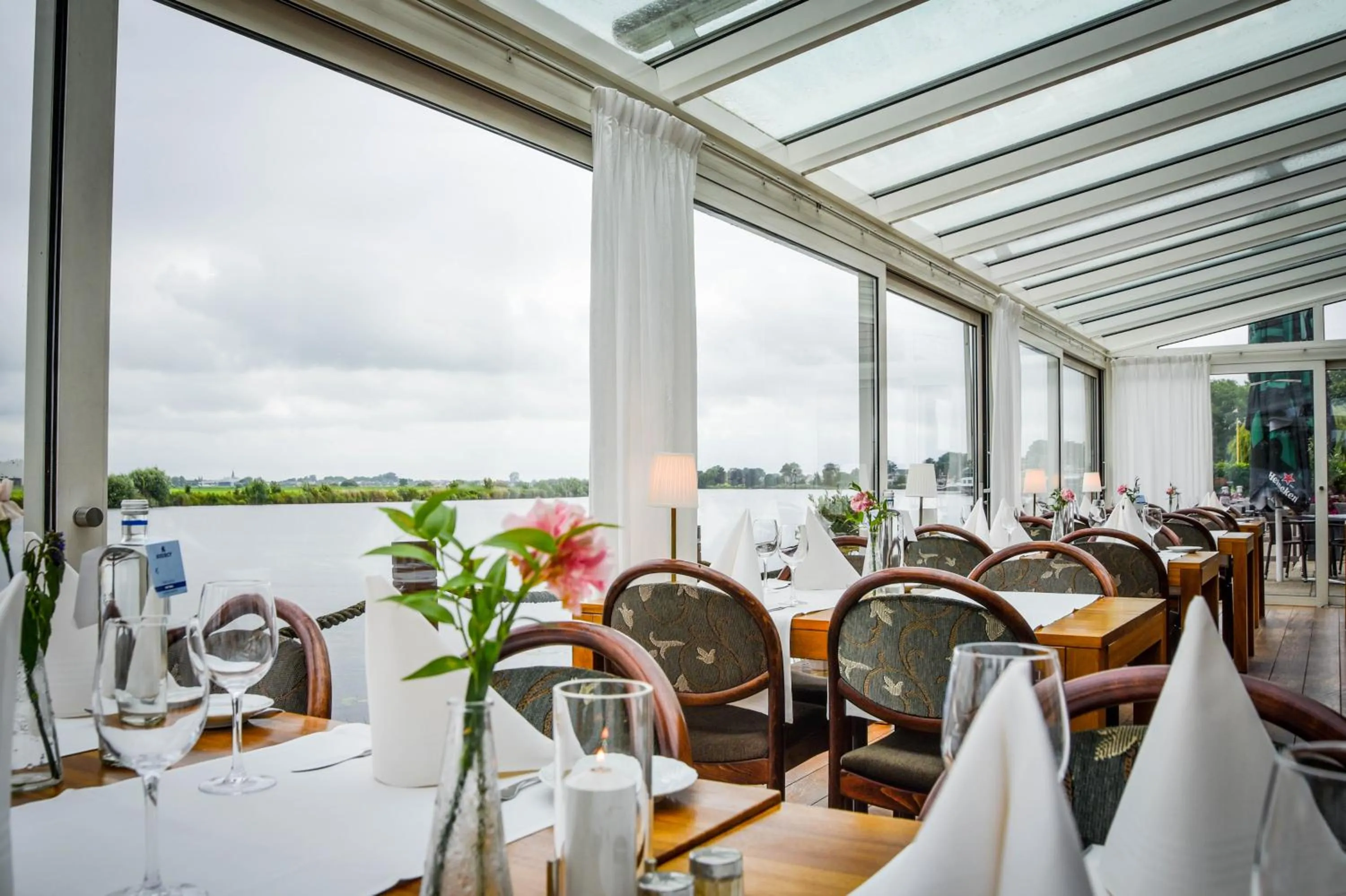 Restaurant/places to eat in Hotel Zwartewater