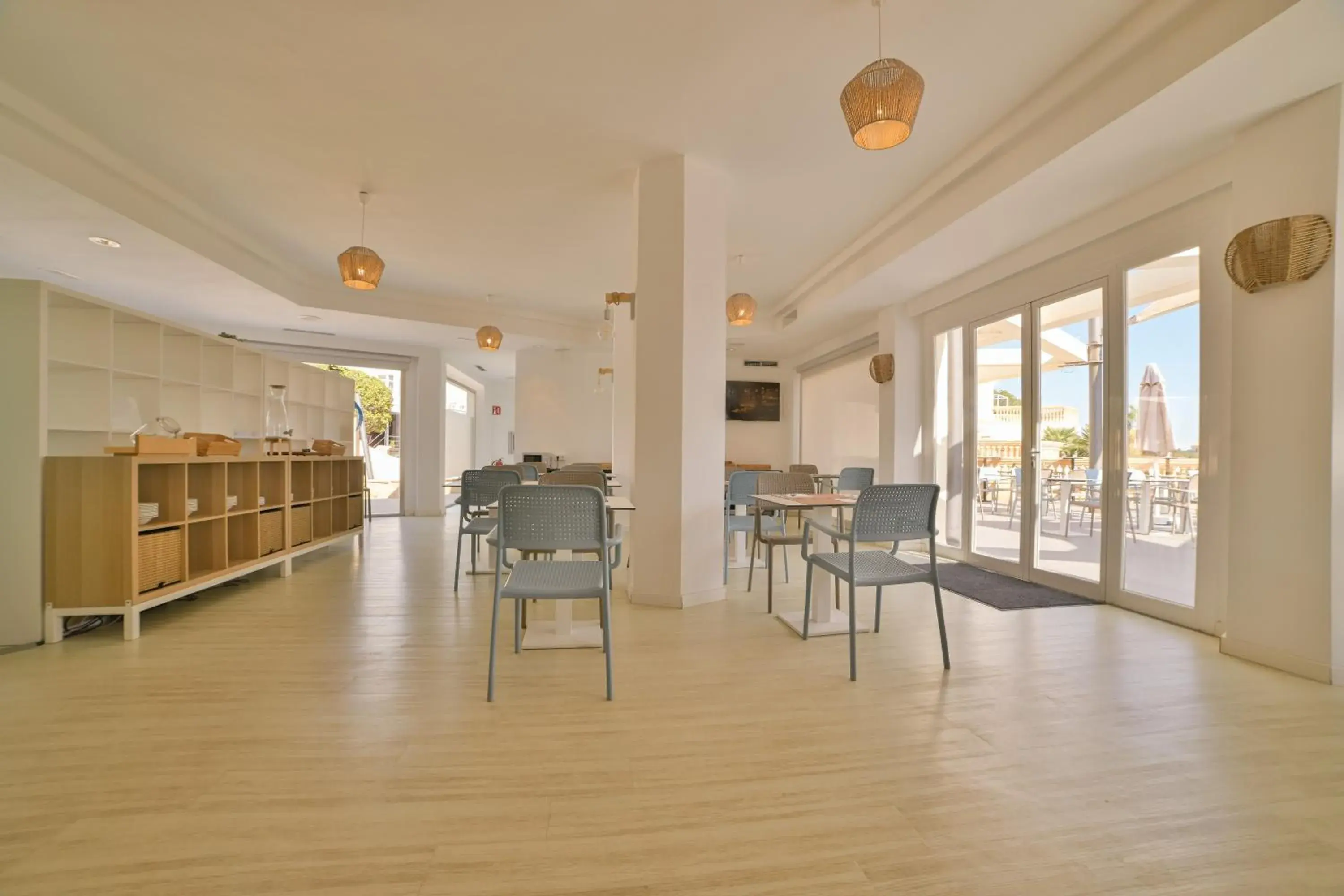 Dining area in Apartamentos Azul Playa Dining area in Apartamentos Azul Playa