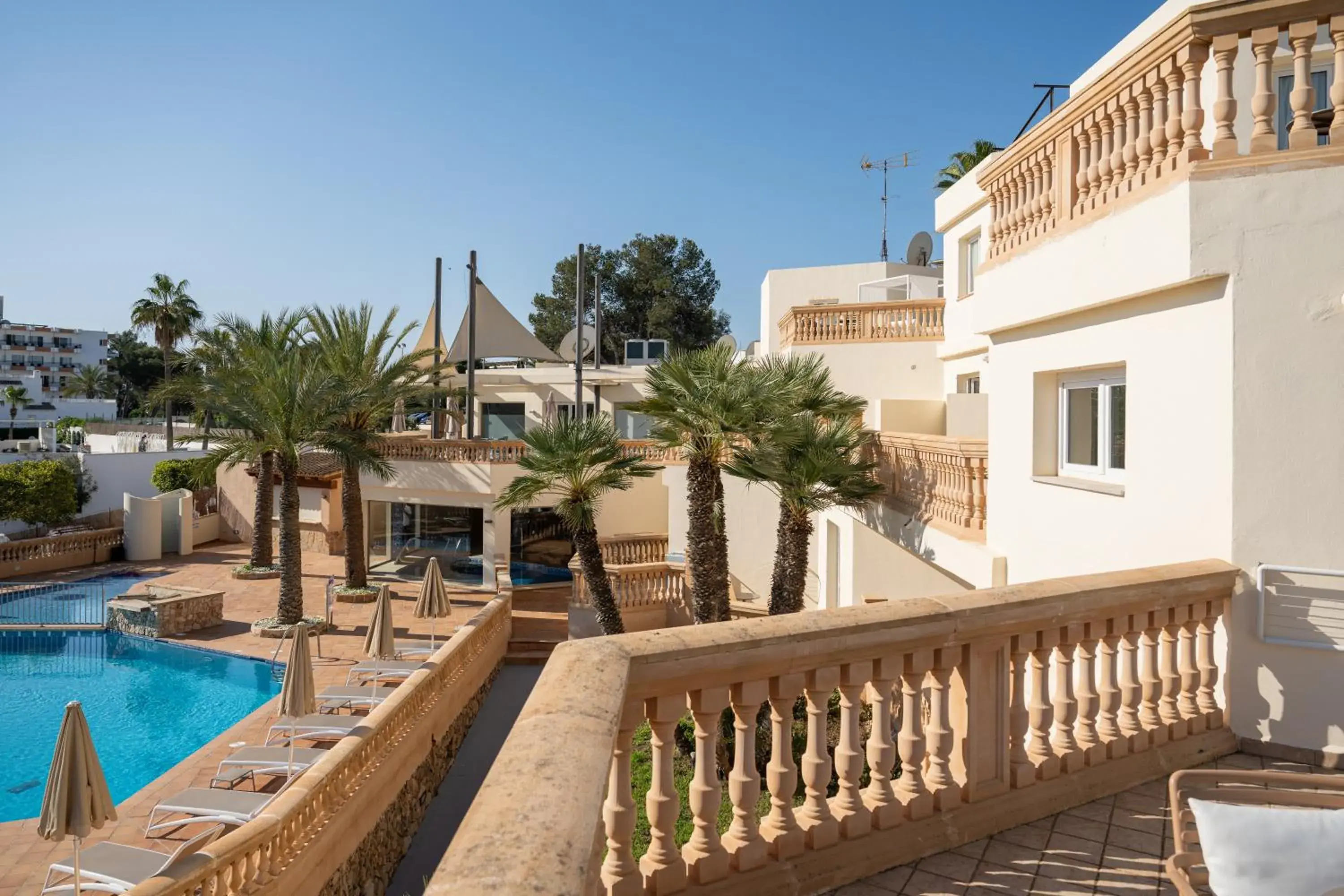 Property building in Apartamentos Azul Playa Property building in Apartamentos Azul Playa