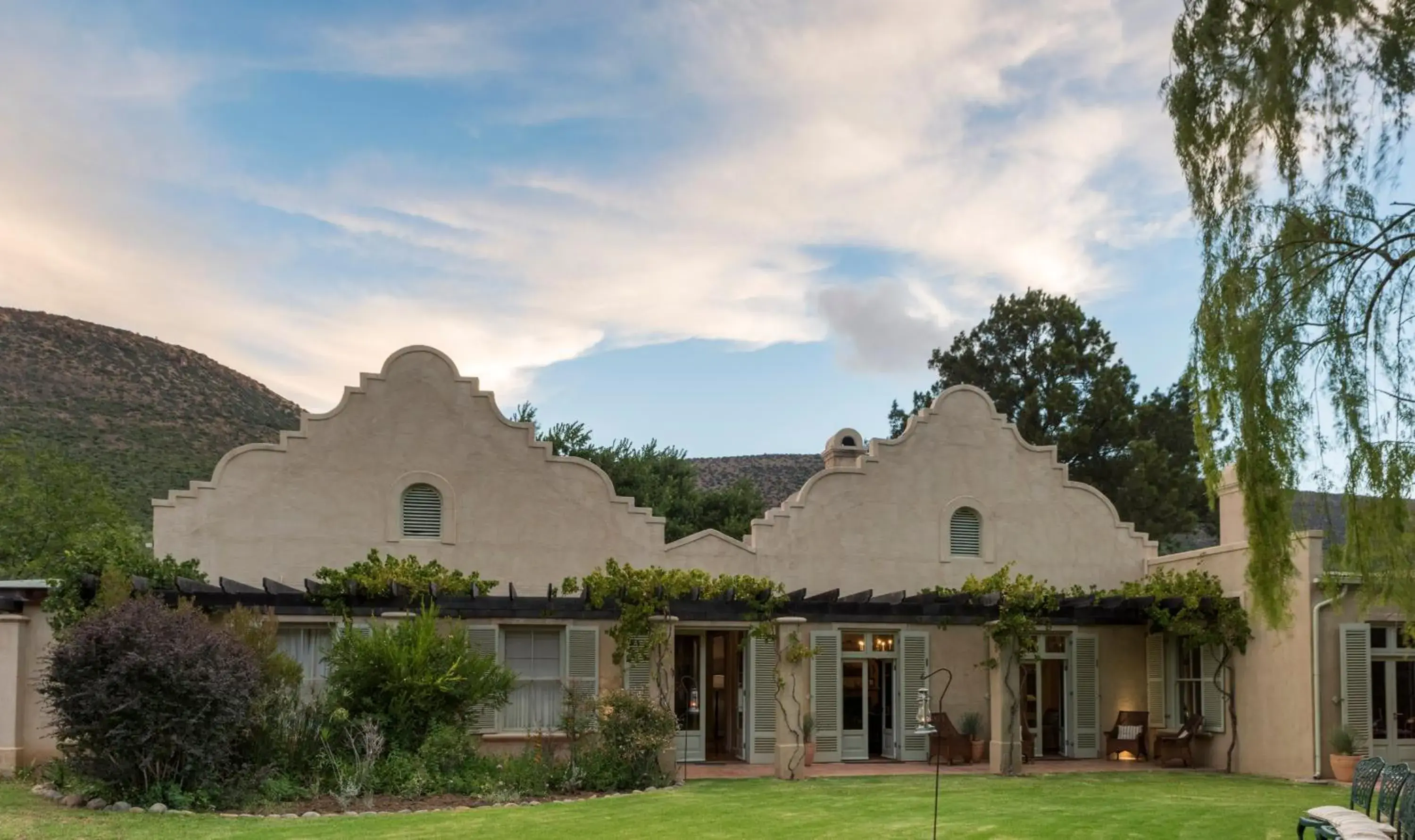 Property building in Mount Camdeboo Private Game Reserve by NEWMARK Property building in Mount Camdeboo Private Game Reserve by NEWMARK