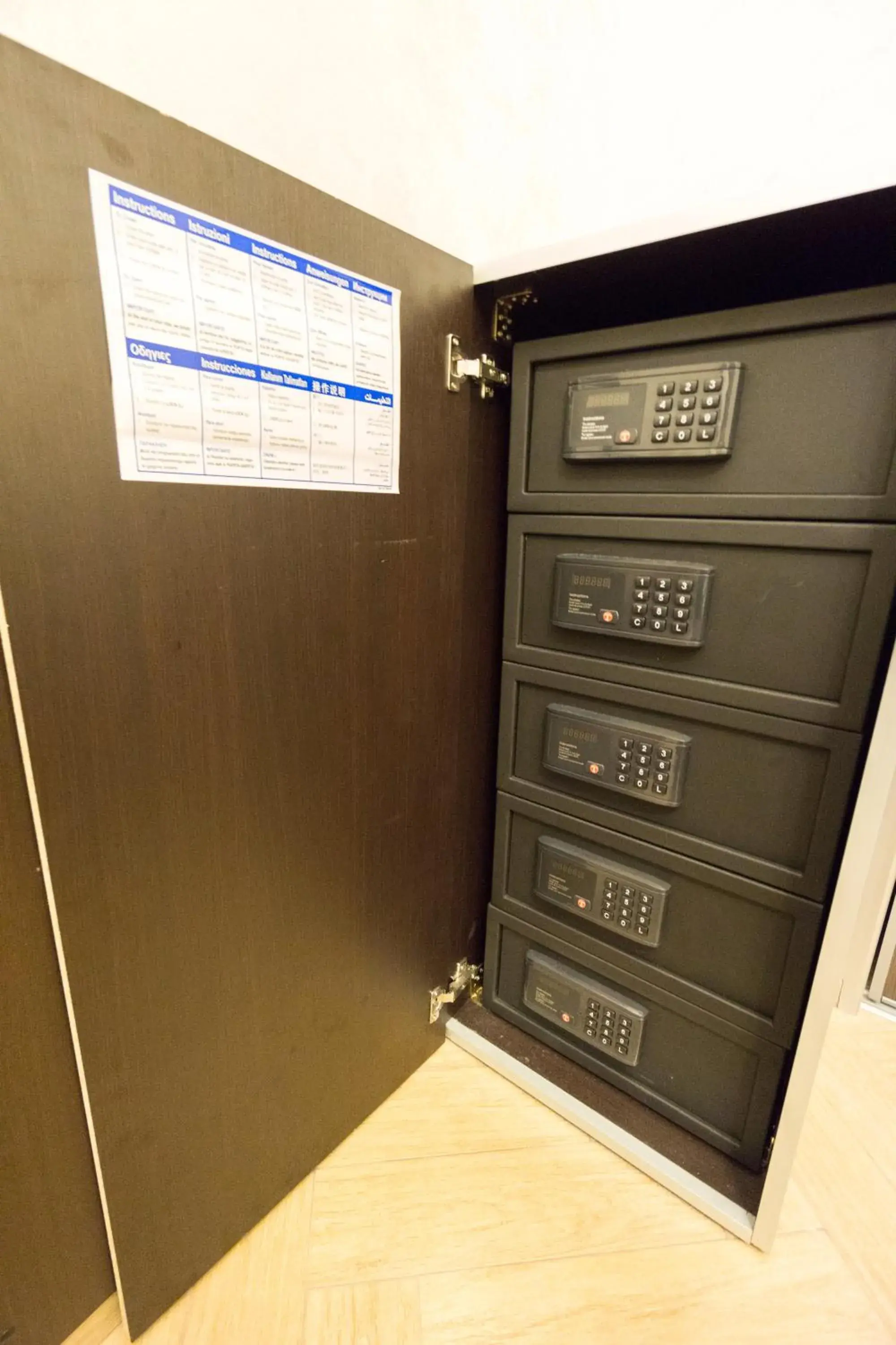 Decorative detail in Funny Palace Hostel Decorative detail in Funny Palace Hostel