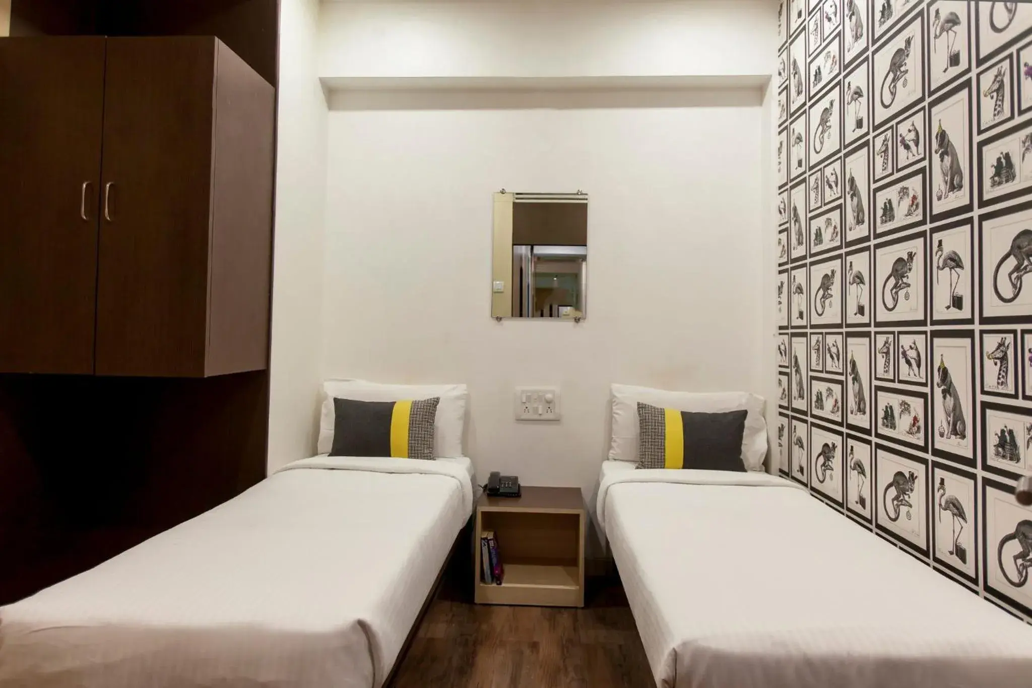 I Qube Twin - single occupancy - Shared washroom (Male Only) in Click Hotels Andheri MIDC I Qube Twin - single occupancy - Shared washroom (Male Only) in Click Hotels Andheri MIDC