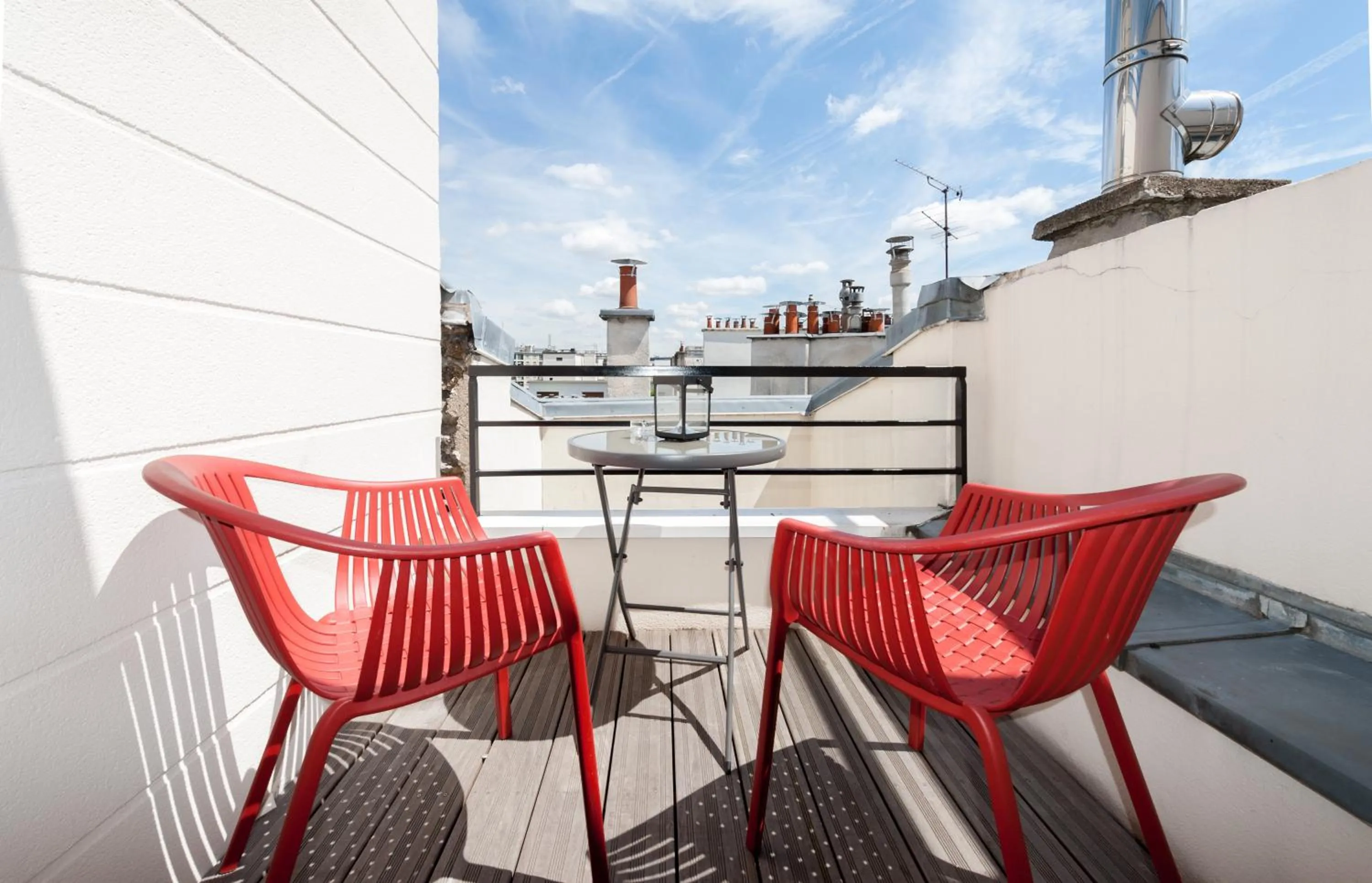 Patio in Hôtel le 209 Paris Bercy