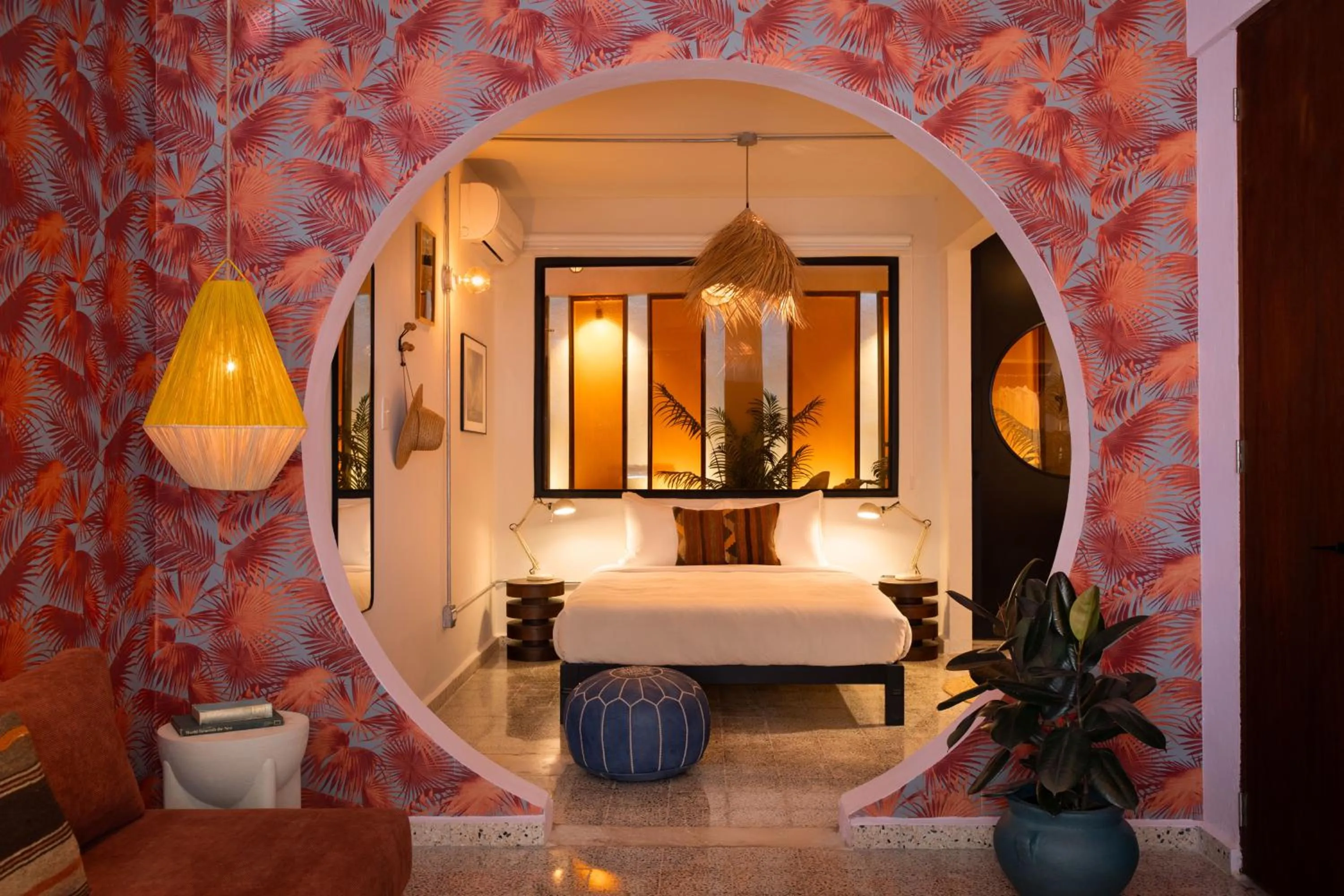 Photo of the whole room, Bed in NOA by DW