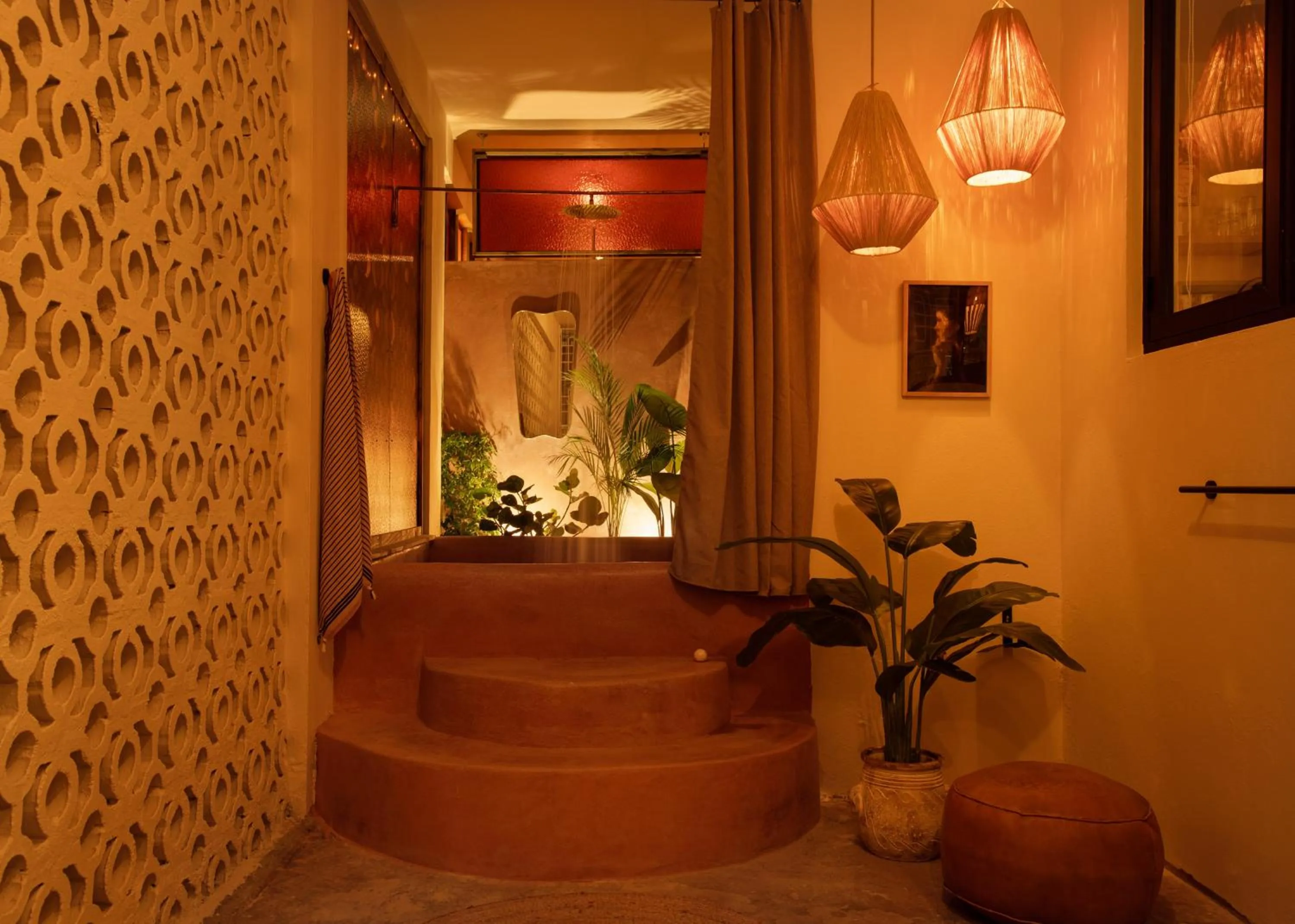 Bathroom in NOA by DW