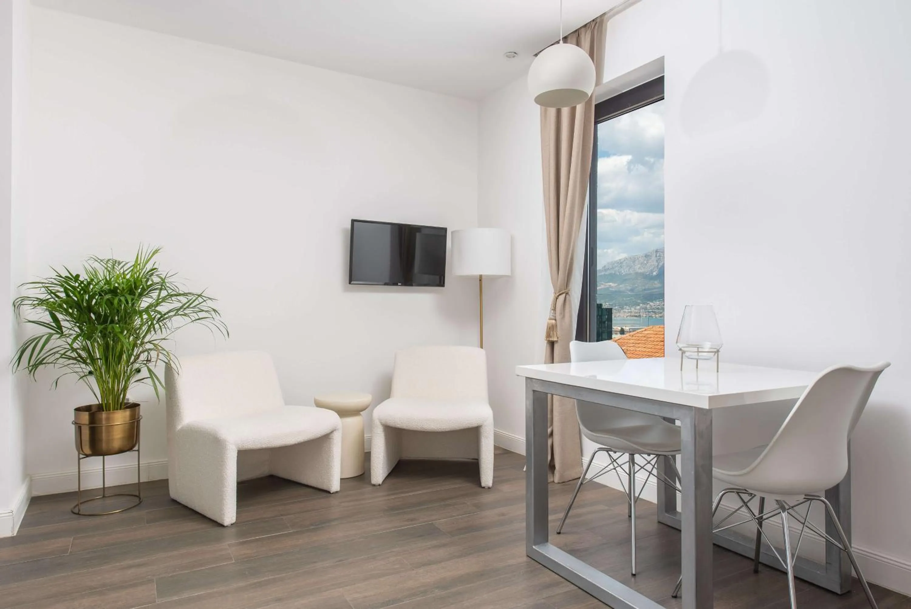 TV and multimedia in Samstag Split