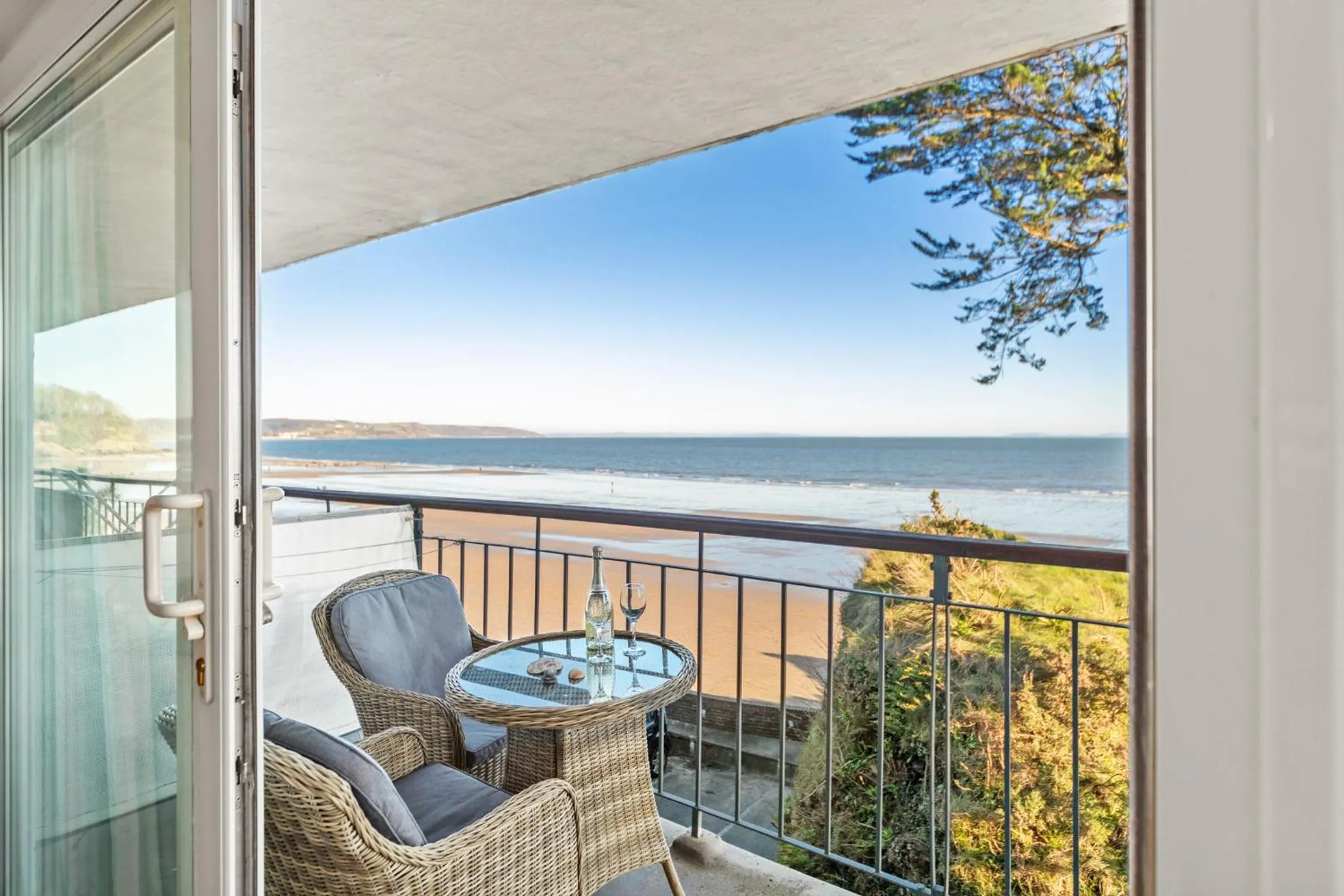 Other in Lifes a Beach - Direct Beach Access Sea Views