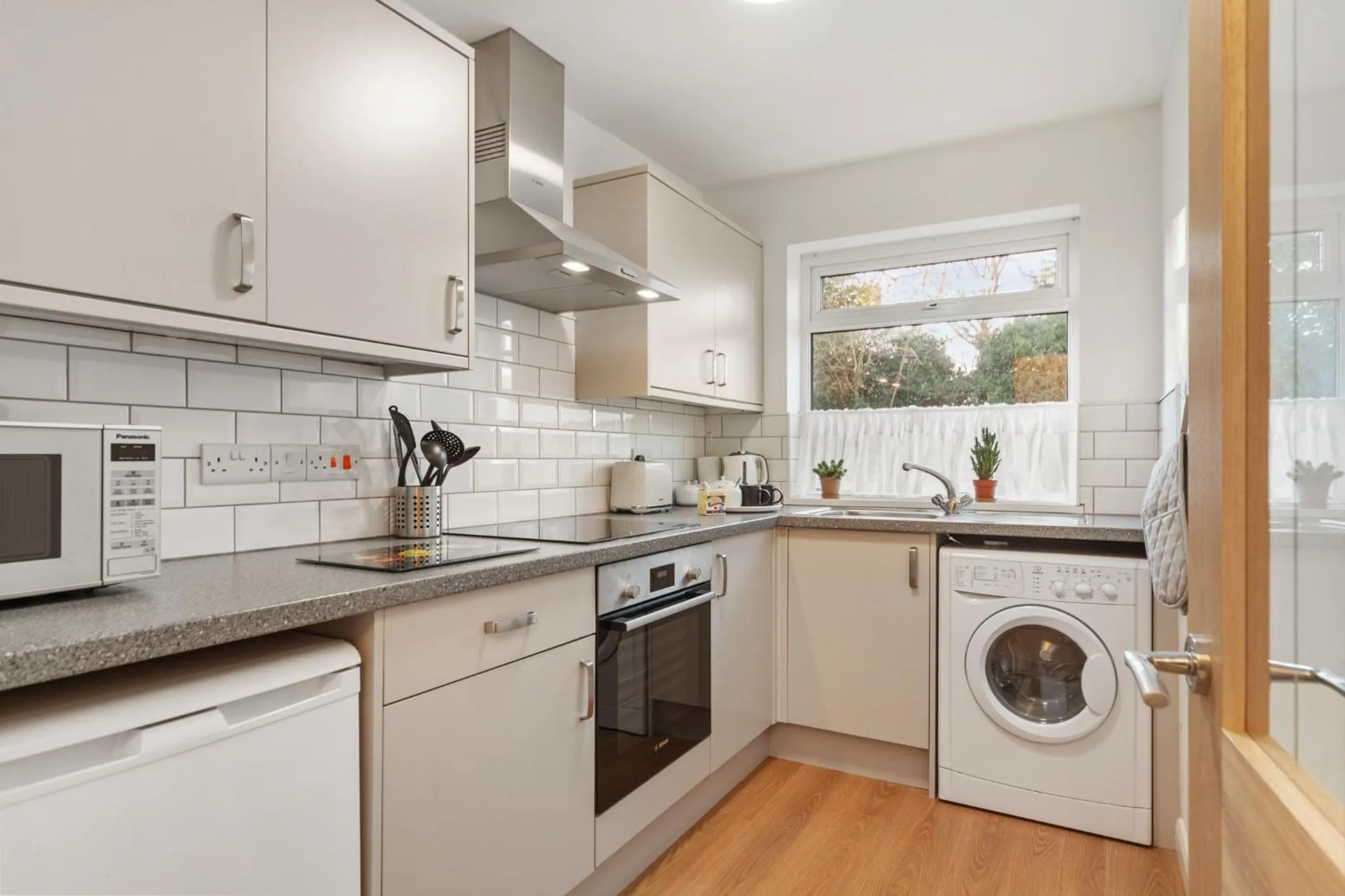 Other in Monkstone Court - Close to Village and Beach