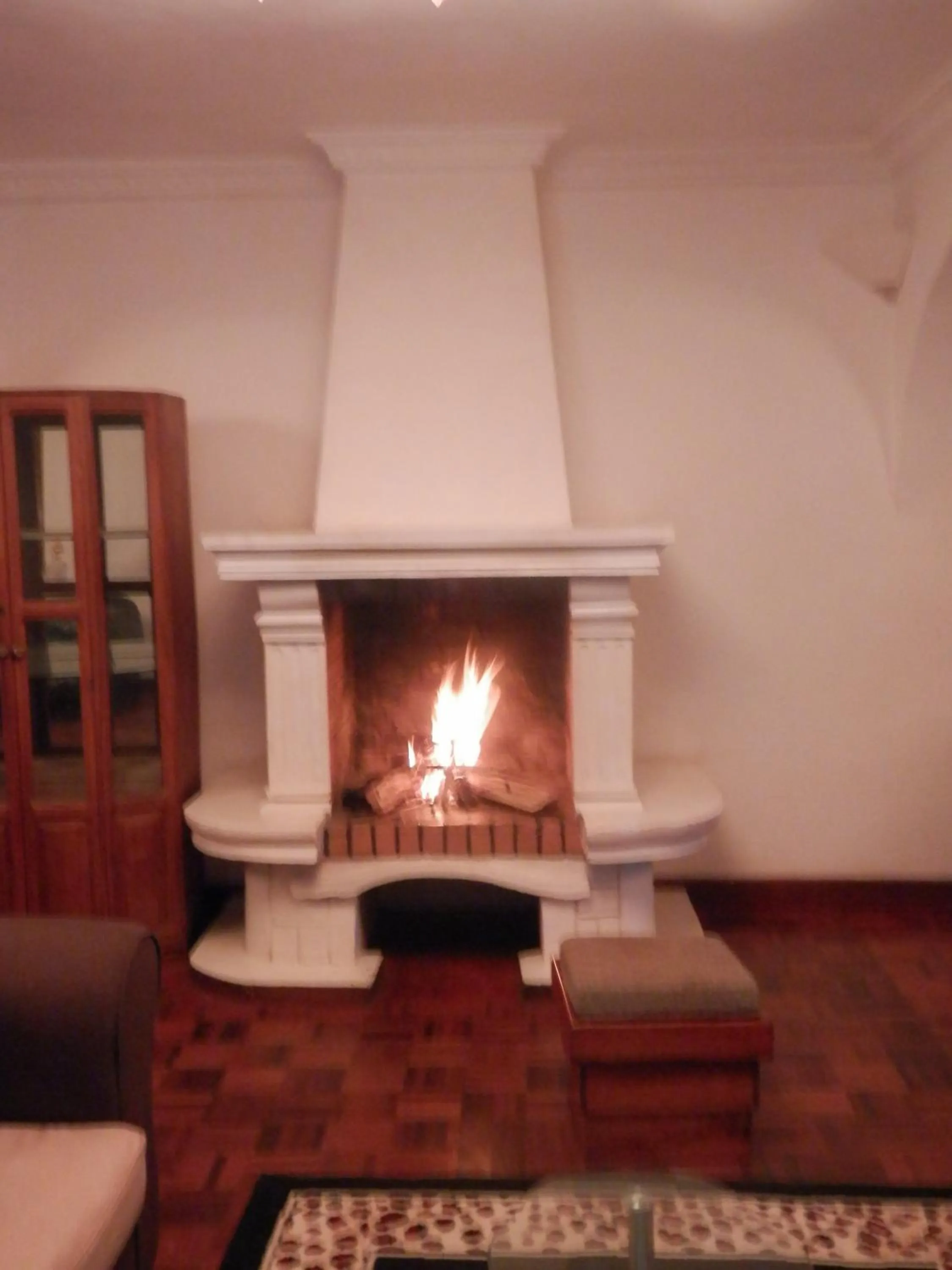 Communal lounge/ TV room in Iarimbato Hotel