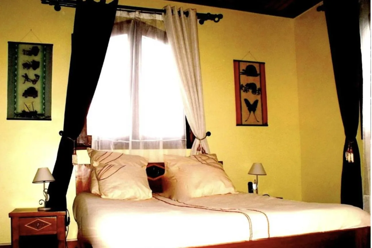 Bed in Iarimbato Hotel