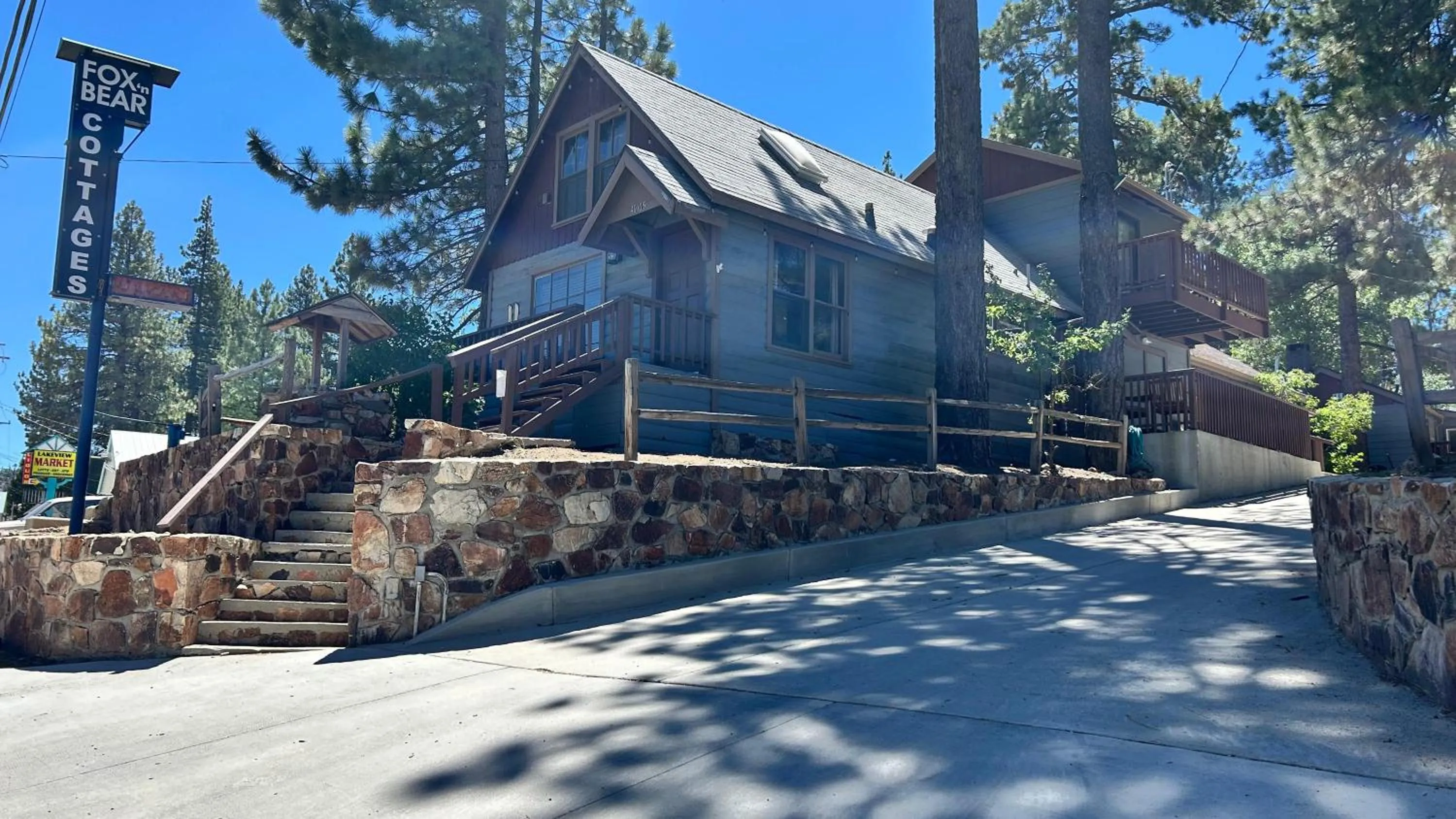 Fox n Bear Cottages Big Bear
