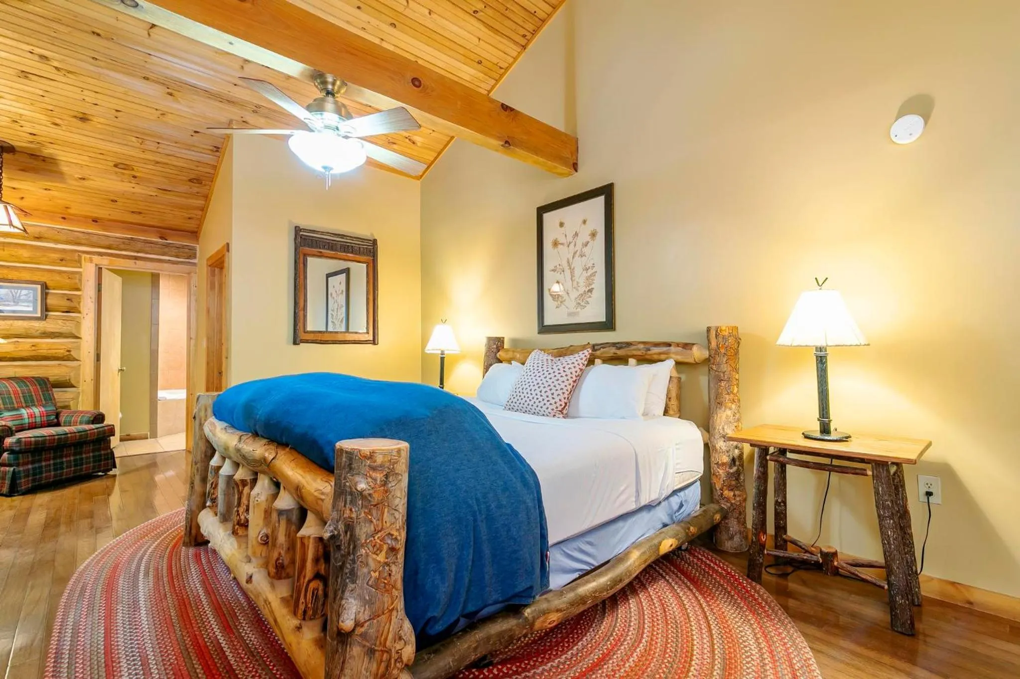 Bed in Dancing Bear Lodge