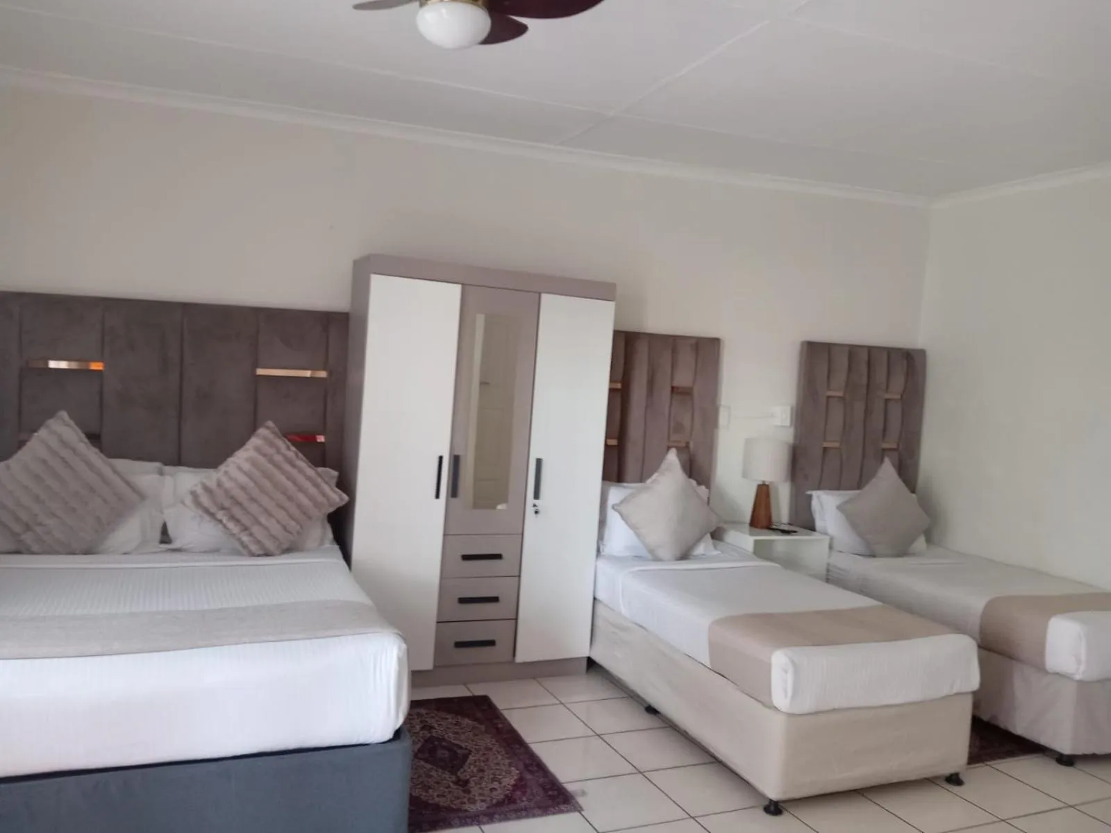 Bed in Ecotel Midrand