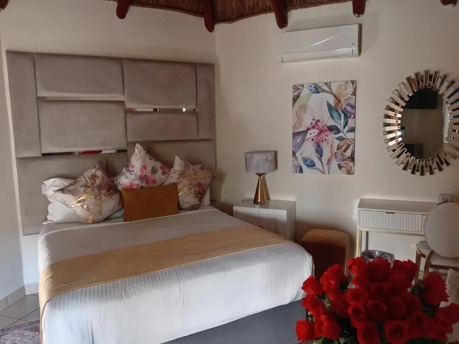 Deluxe Queen Room - single occupancy in Ecotel Midrand Deluxe Queen Room - single occupancy in Ecotel Midrand