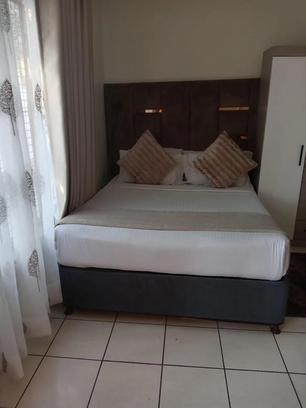 Bed in Ecotel Midrand