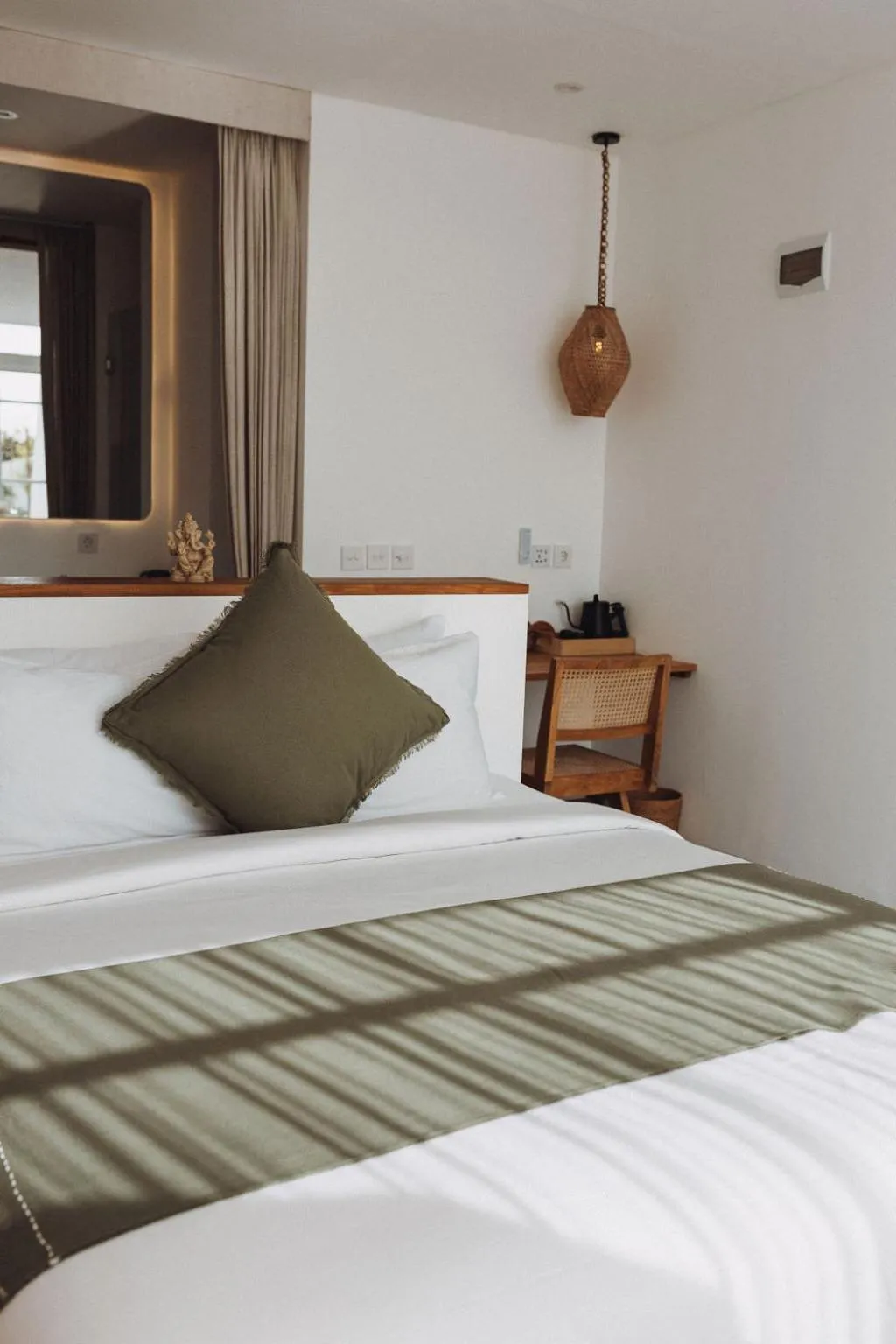 Coffee/tea facilities, Bed in Mantra Wellness Center