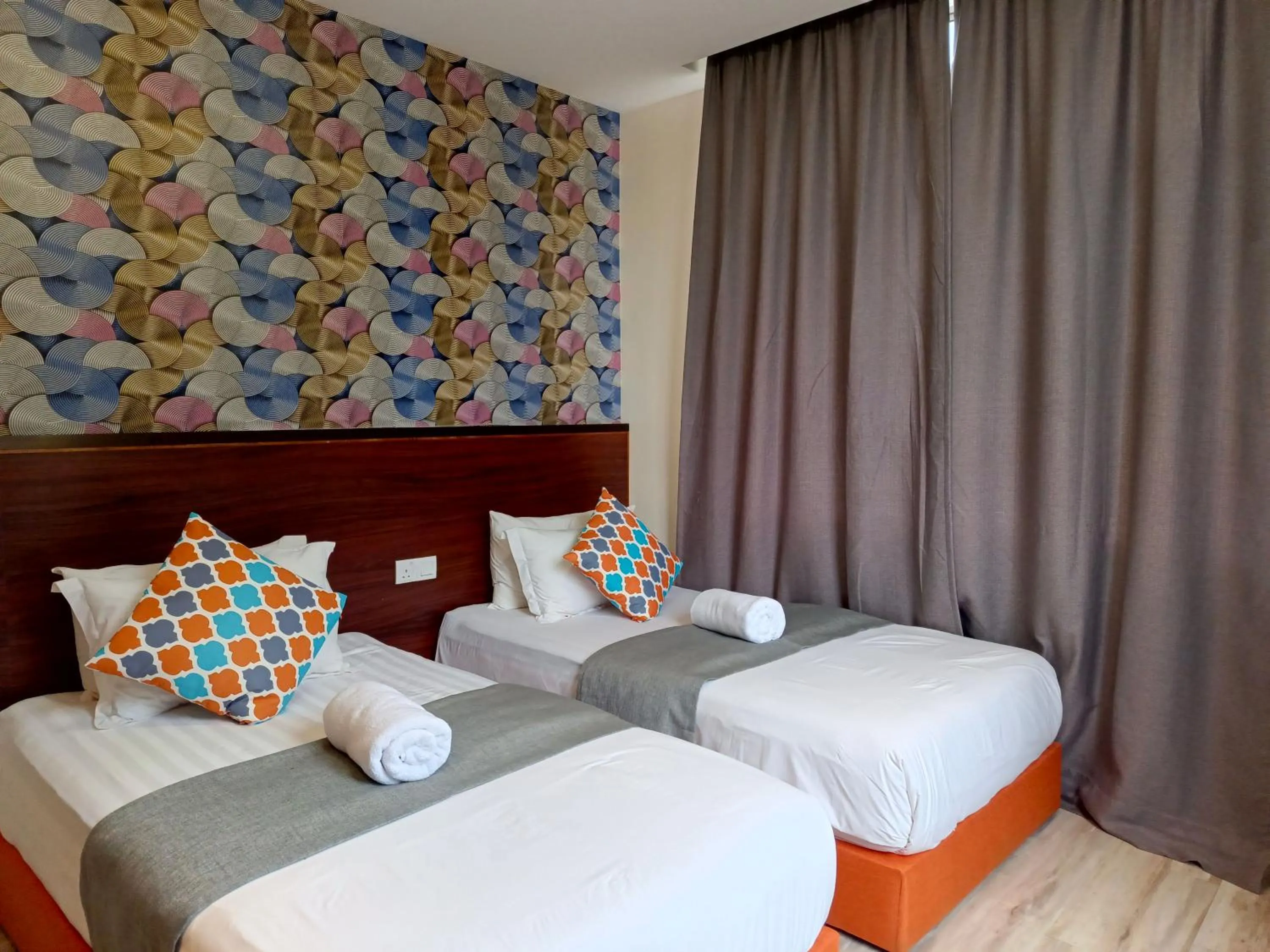 Bed in Beautiful Marigold Hotel