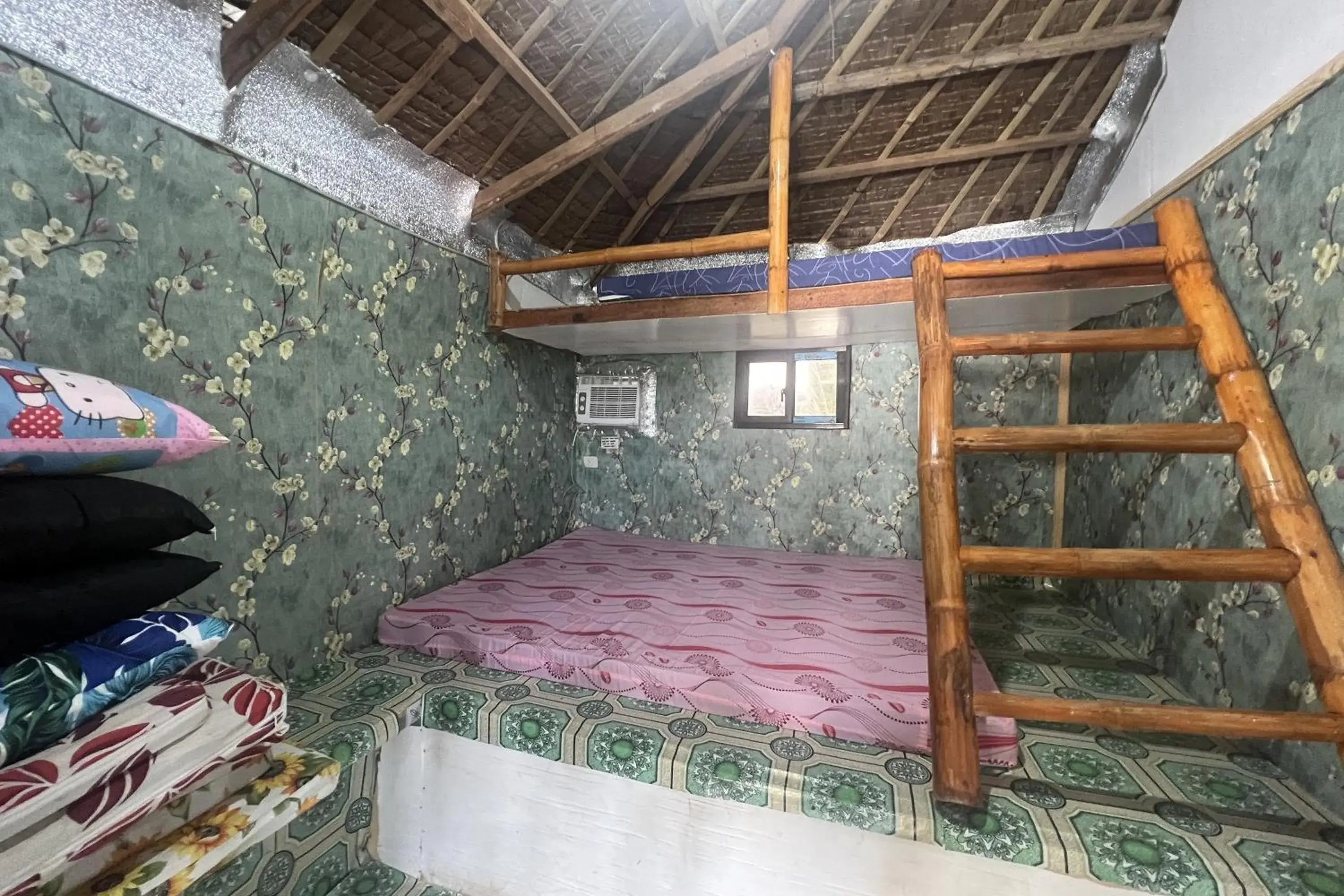 Bedroom, Bed in Lover's Point Beach Front Resort Bedroom, Bed in Lover's Point Beach Front Resort