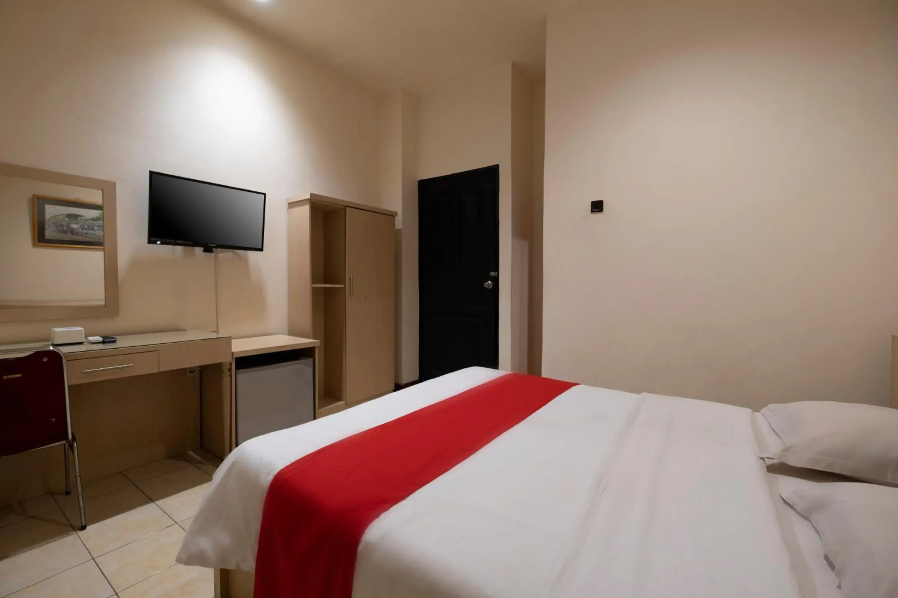 Bedroom, Bed in HOTEL BALI MAKASSAR Bedroom, Bed in HOTEL BALI MAKASSAR