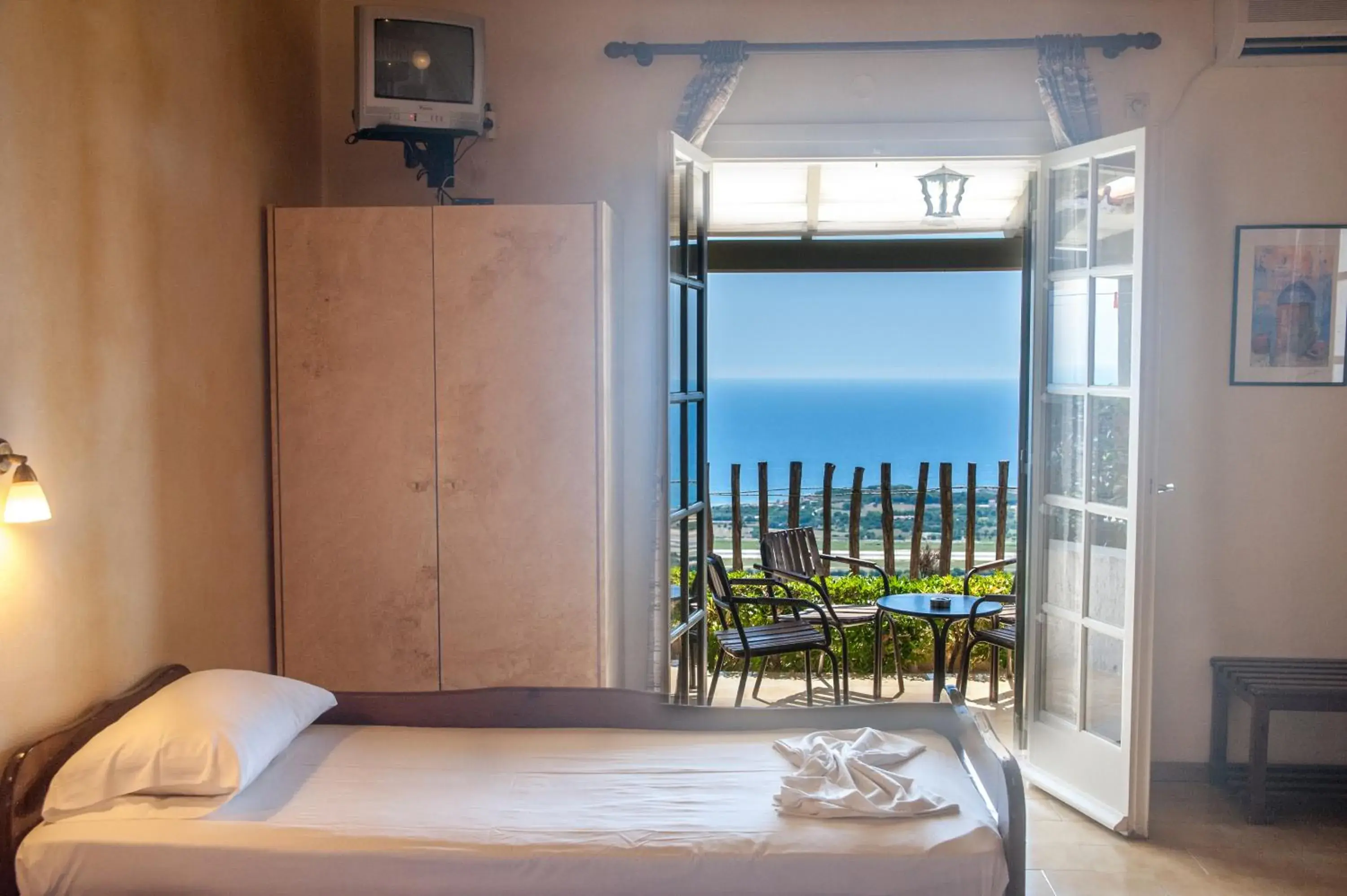 Bed in Mouikis Sun Village Bed in Mouikis Sun Village