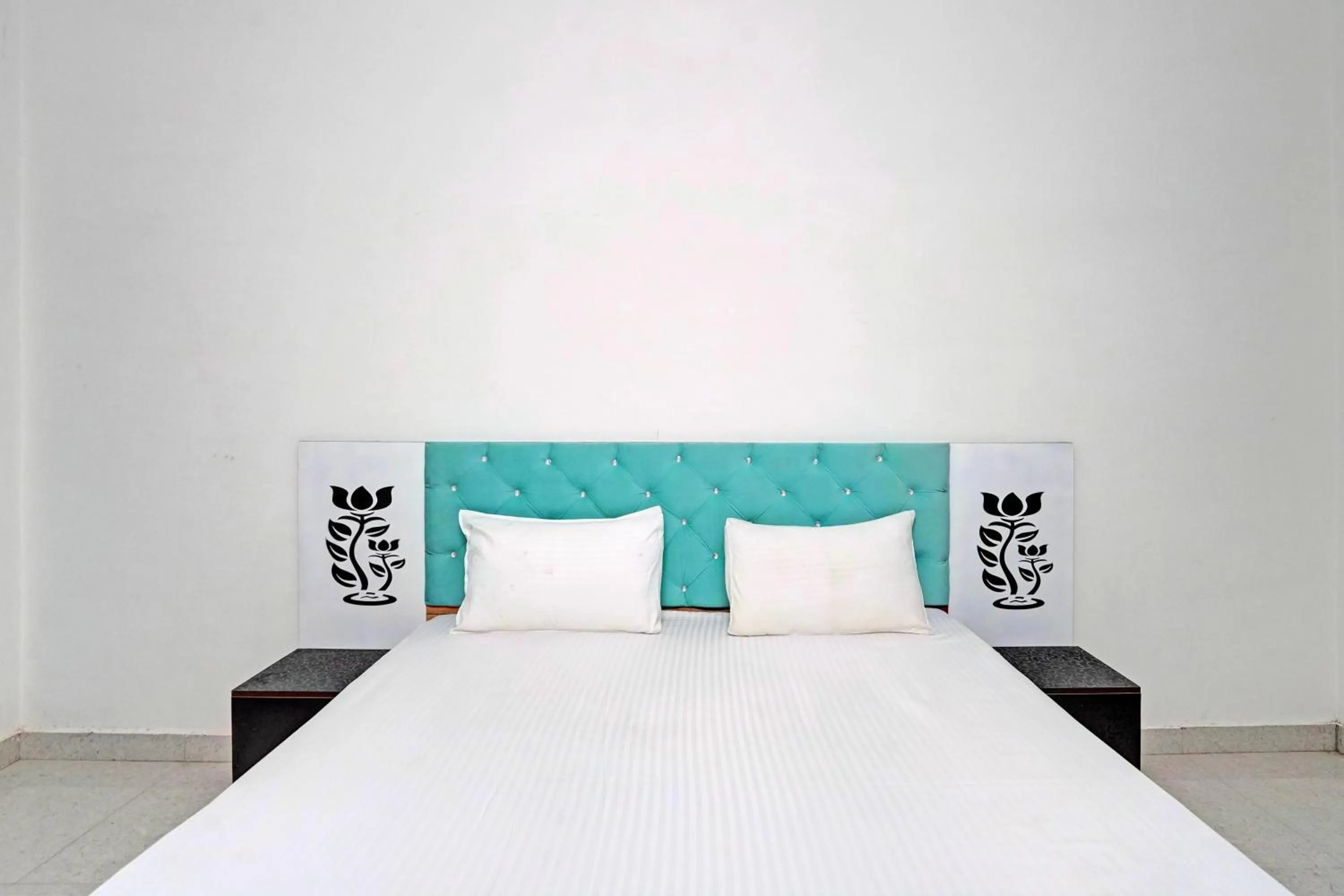 Bedroom, Bed in Hotel O Chawla's Hotel & Restaurant