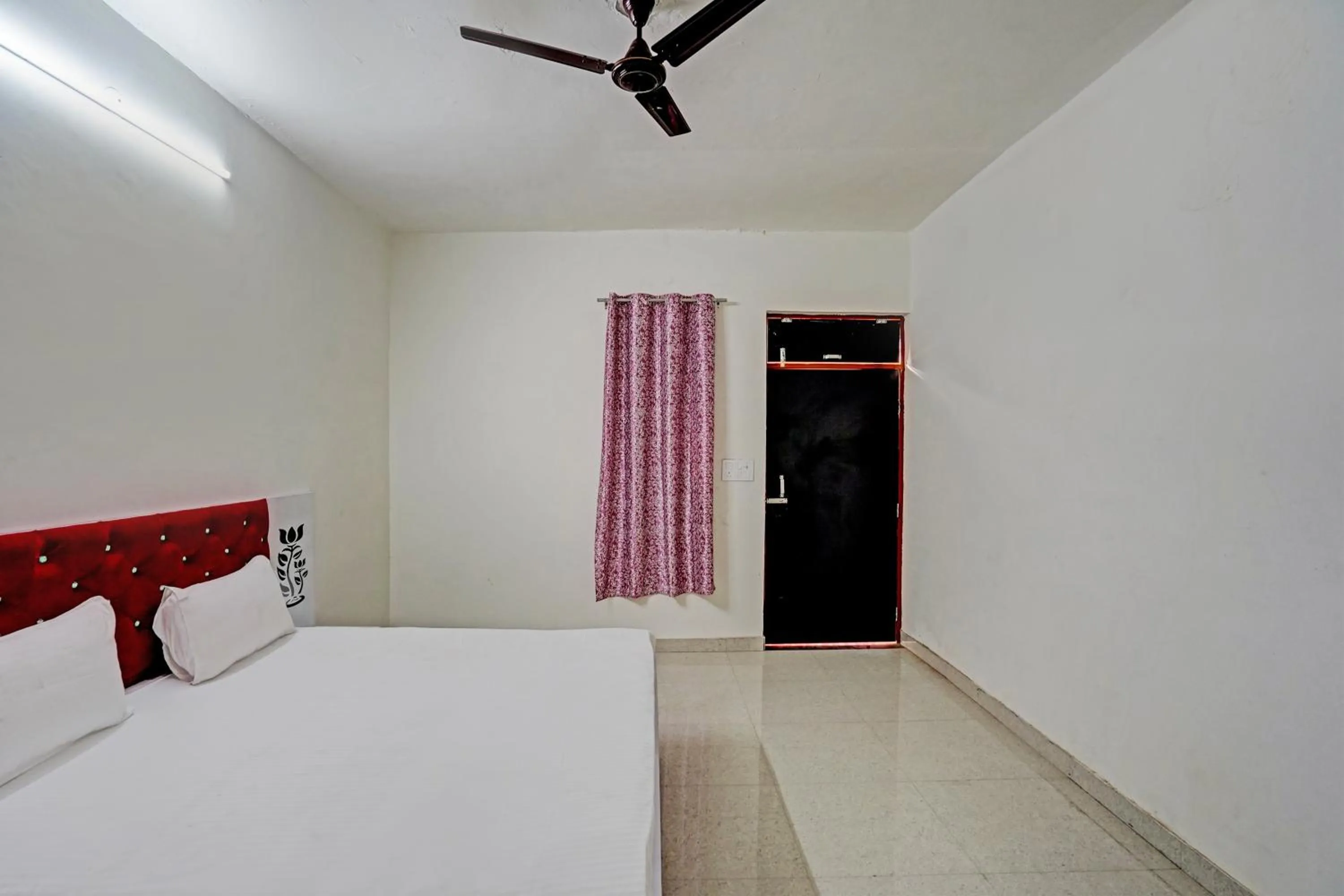 Bedroom, Bed in Hotel O Chawla's Hotel & Restaurant