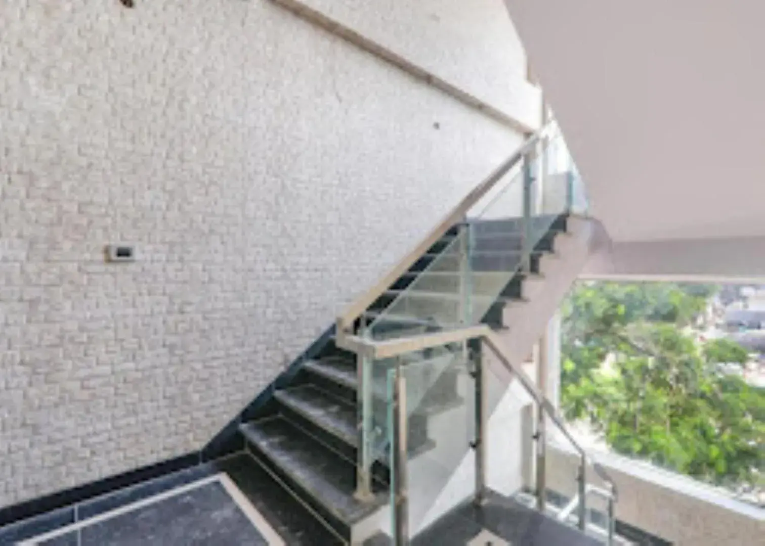 Property building in Shree Dev Villa Hotel Kanpur Property building in Shree Dev Villa Hotel Kanpur