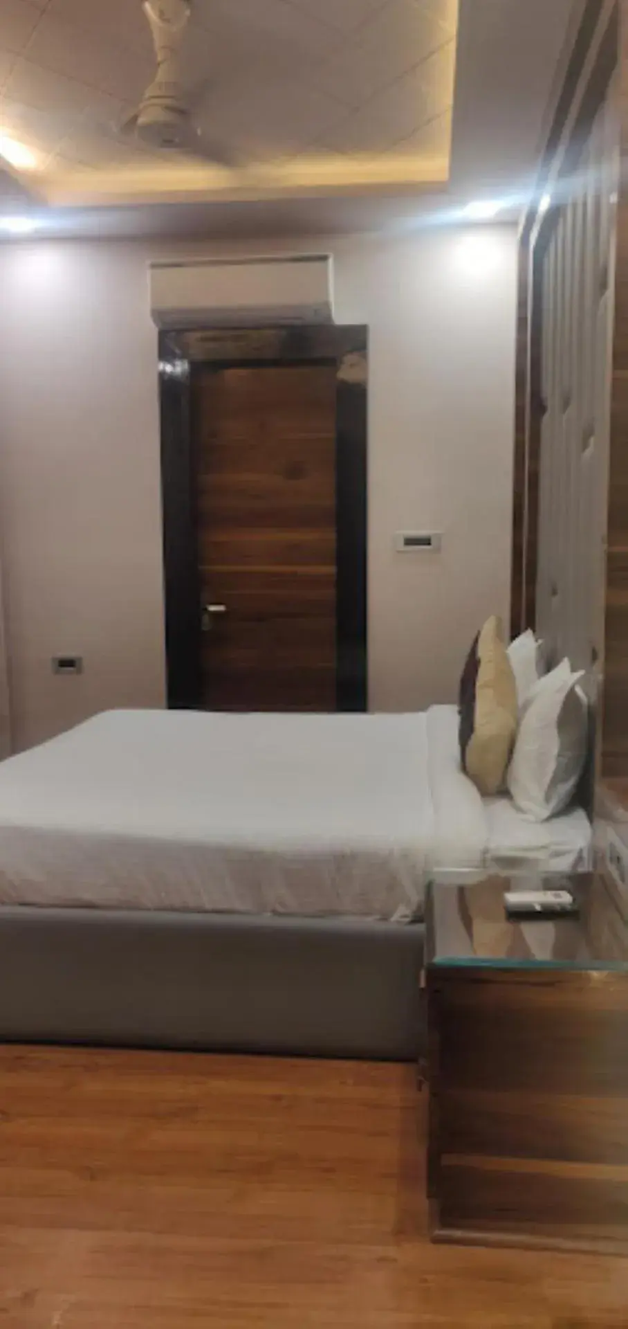 Bed in Shree Dev Villa Hotel Kanpur Bed in Shree Dev Villa Hotel Kanpur