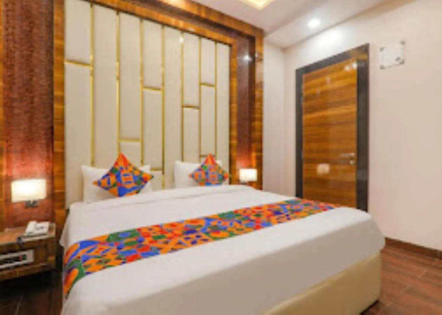Bed in Shree Dev Villa Hotel Kanpur