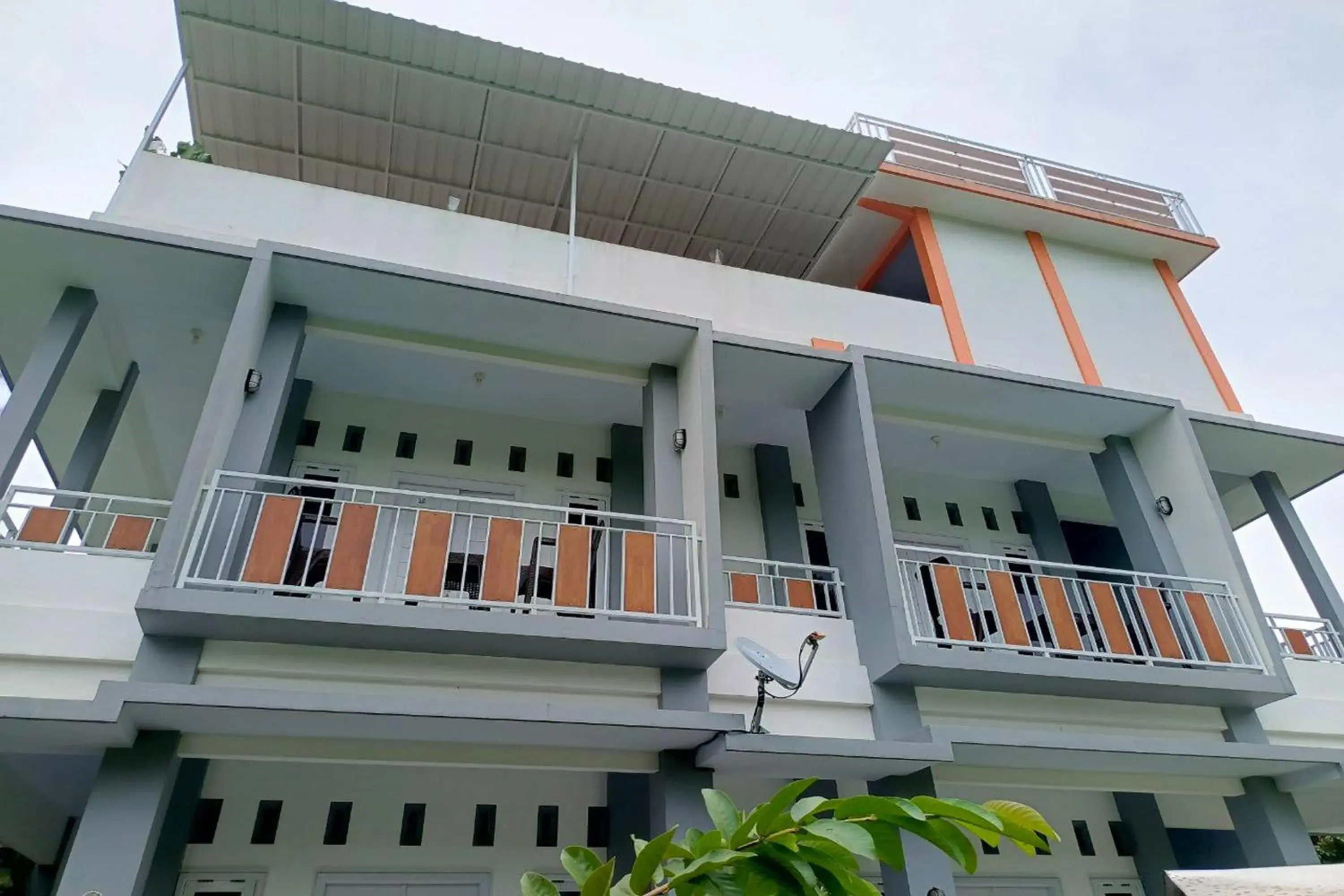 Property building in Rizky Bromo Homestay Property building in Rizky Bromo Homestay