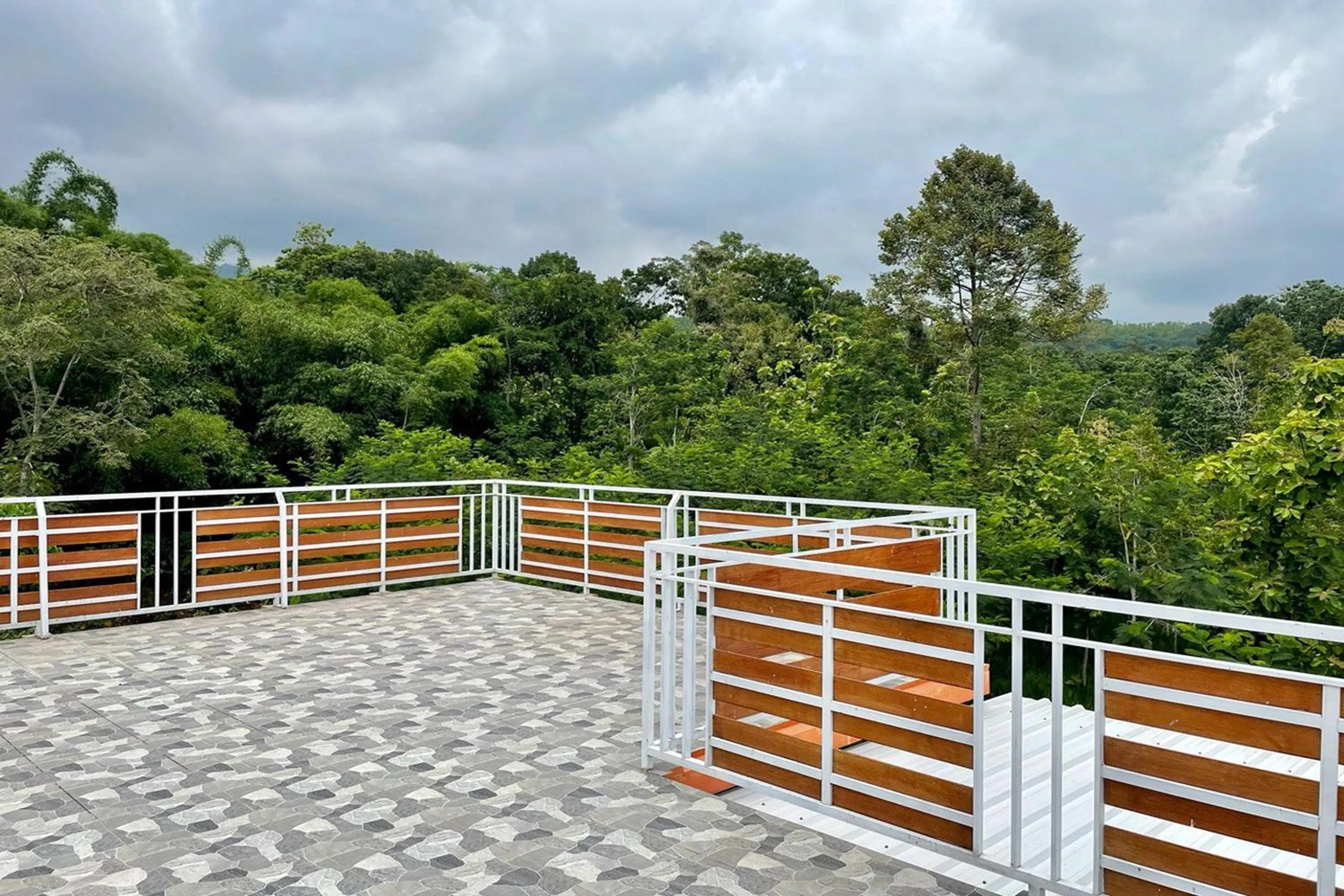 Balcony/Terrace in Rizky Bromo Homestay