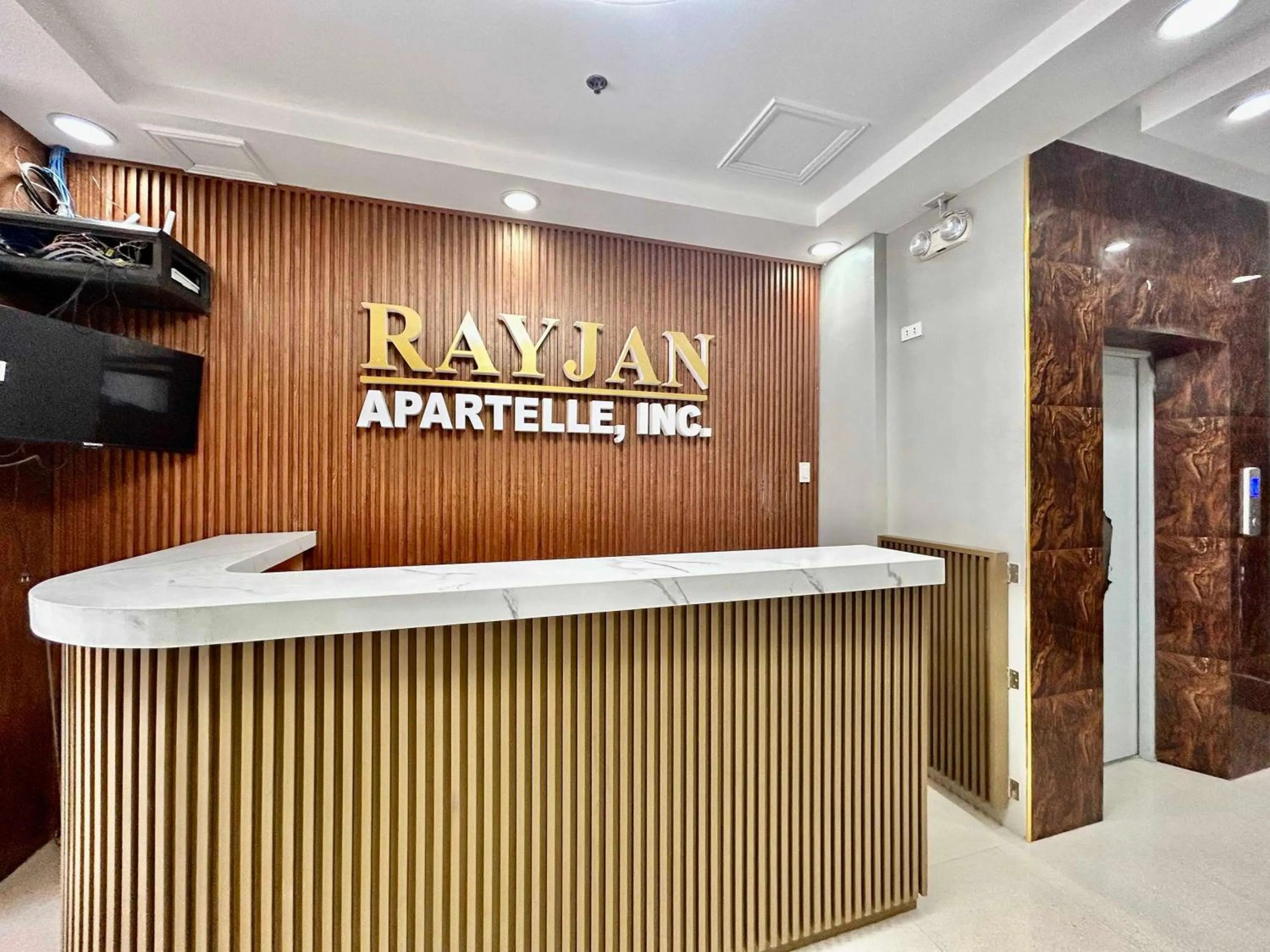 Lobby or reception in OYO 1045 Rayjan Apartelle
