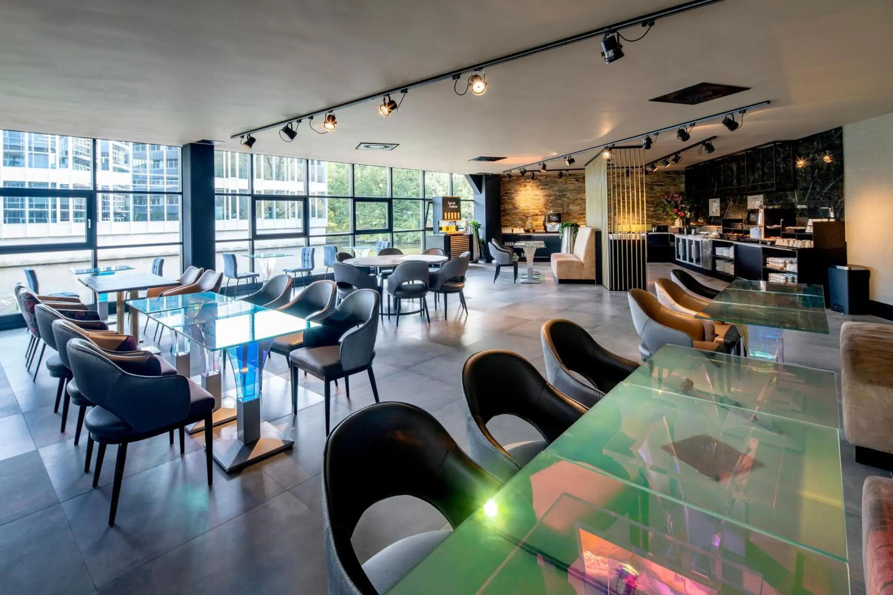 Restaurant/places to eat in Diamond Capsule Hotel Amsterdam South Restaurant/places to eat in Diamond Capsule Hotel Amsterdam South