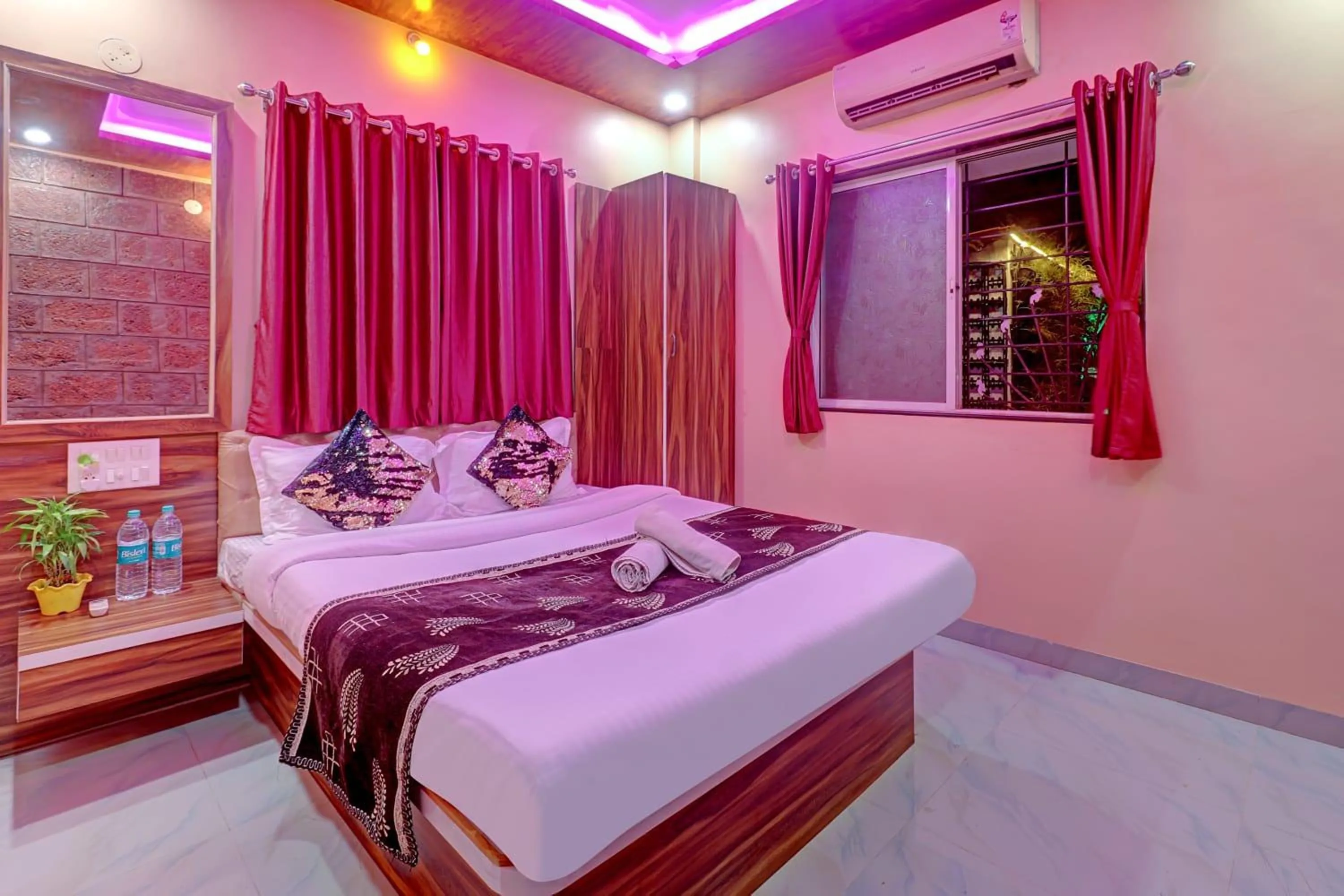 Bed in Strawberry Land Resort
