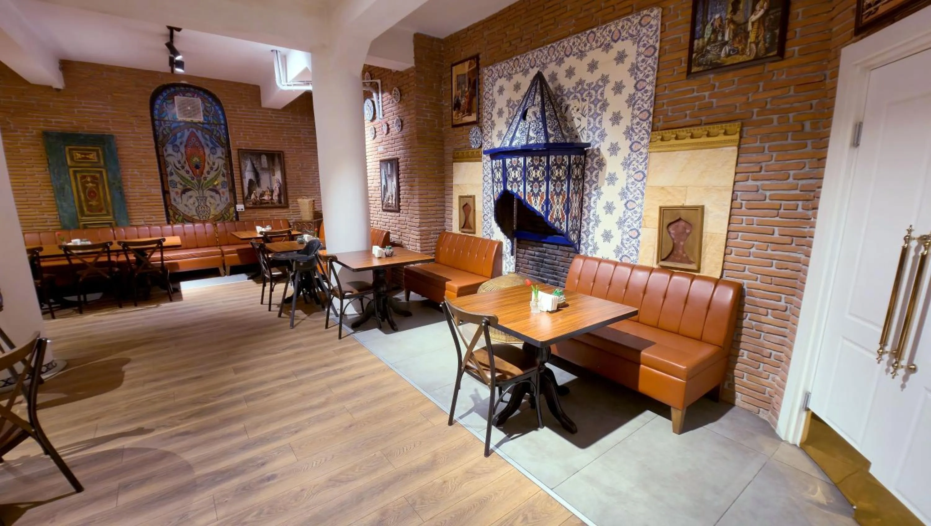 Breakfast in THINK HOTEL