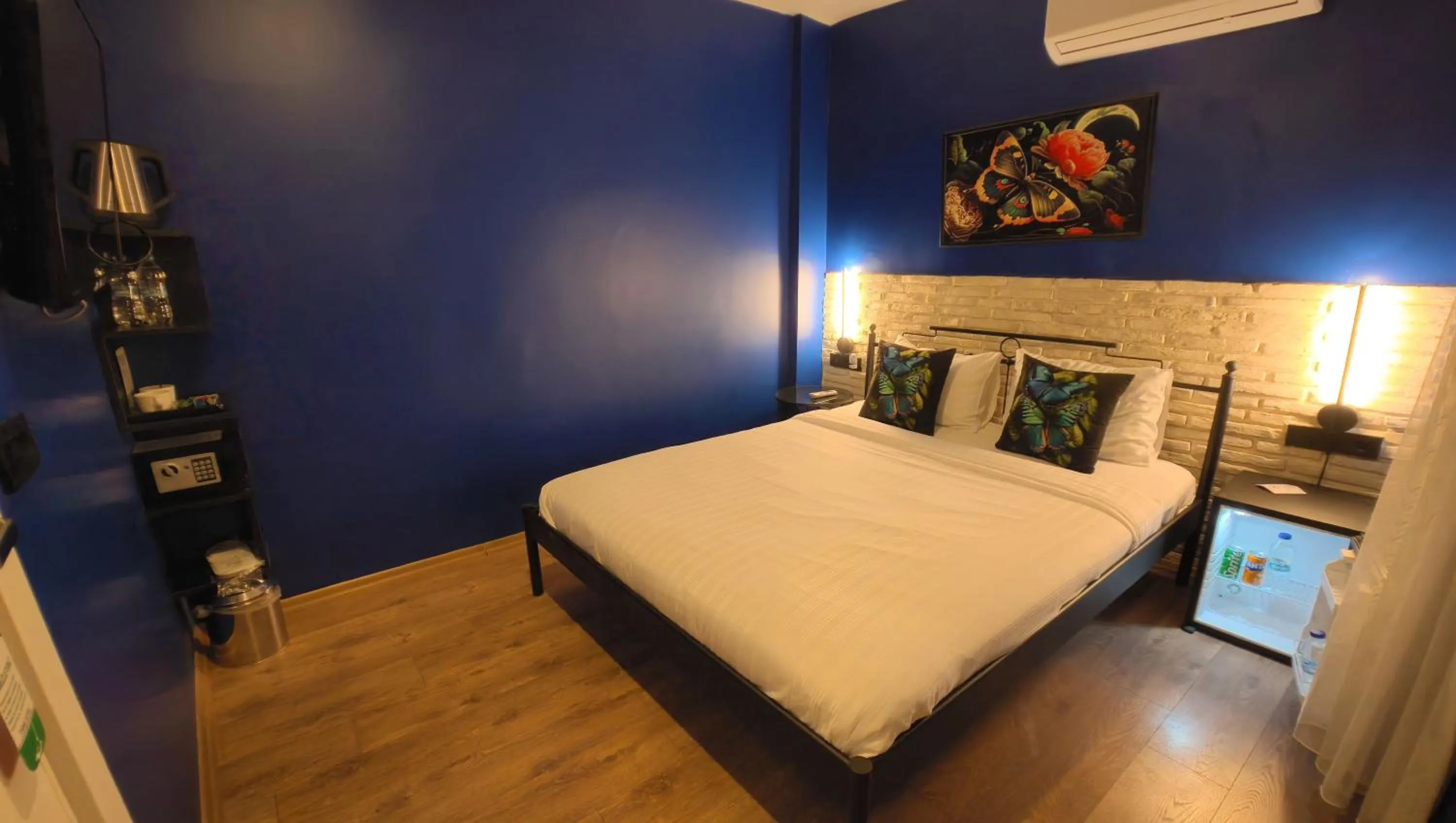 Bedroom, Bed in THINK HOTEL