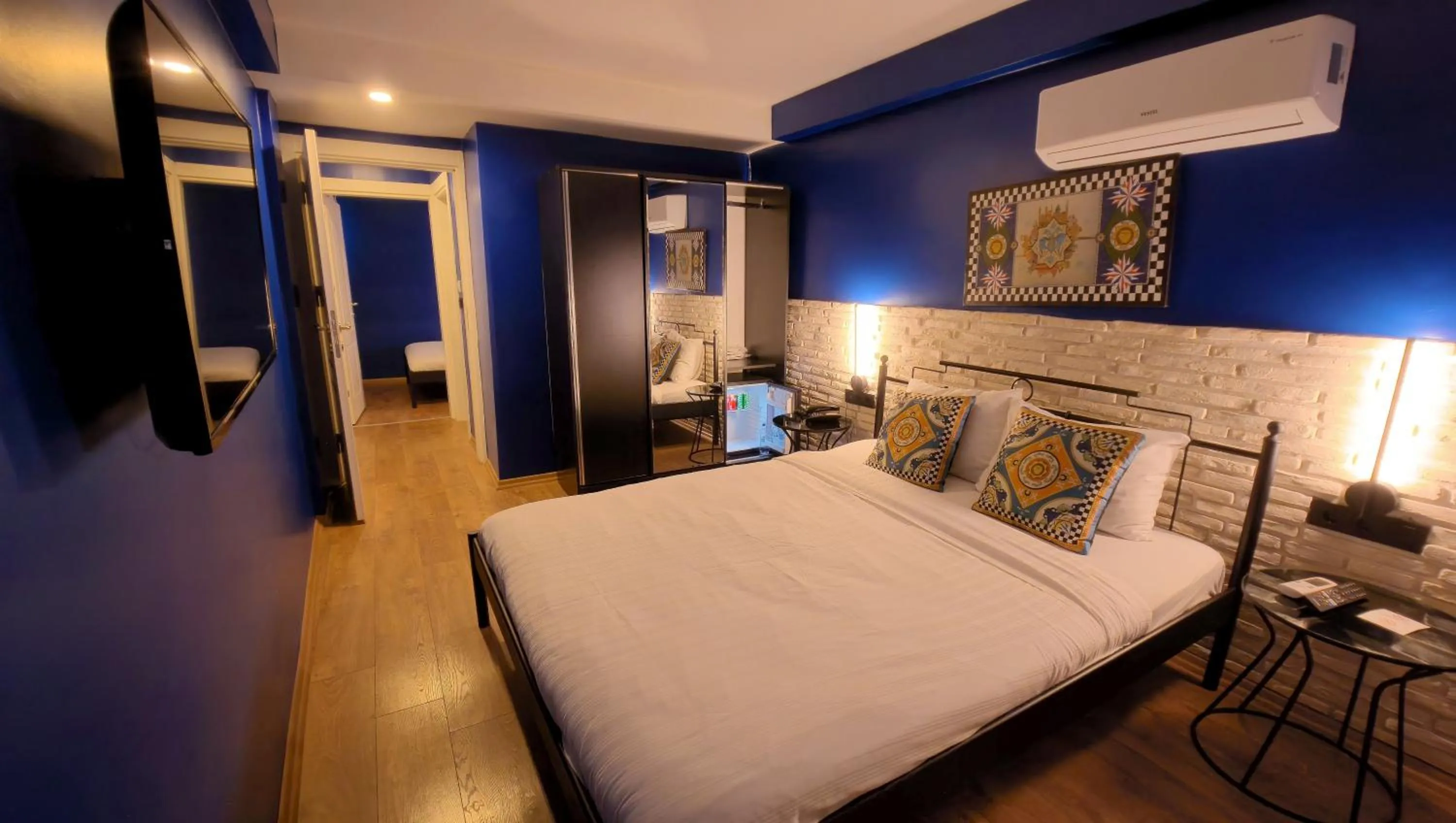 Bedroom, Bed in THINK HOTEL