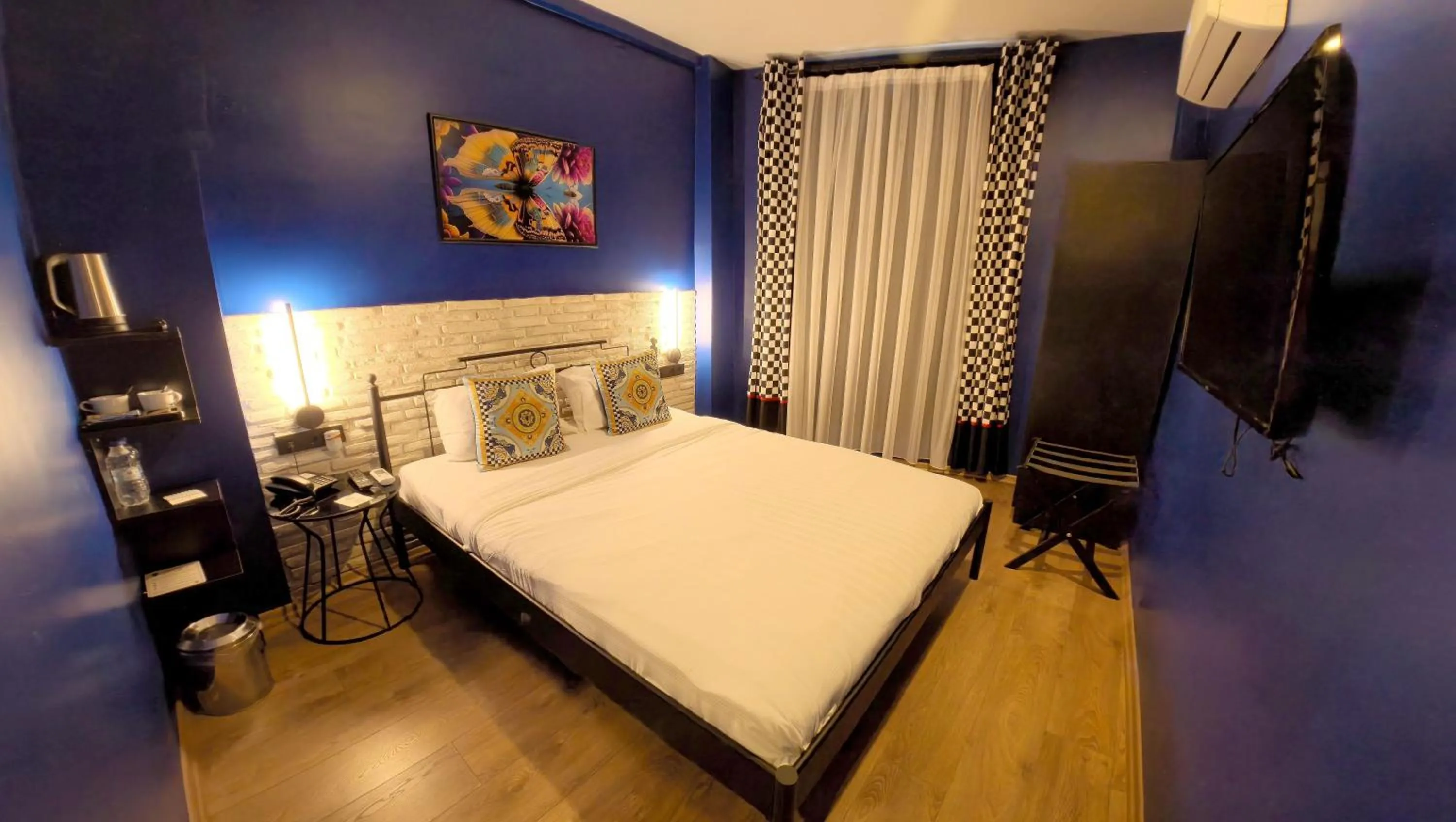 Bedroom, Bed in THINK HOTEL