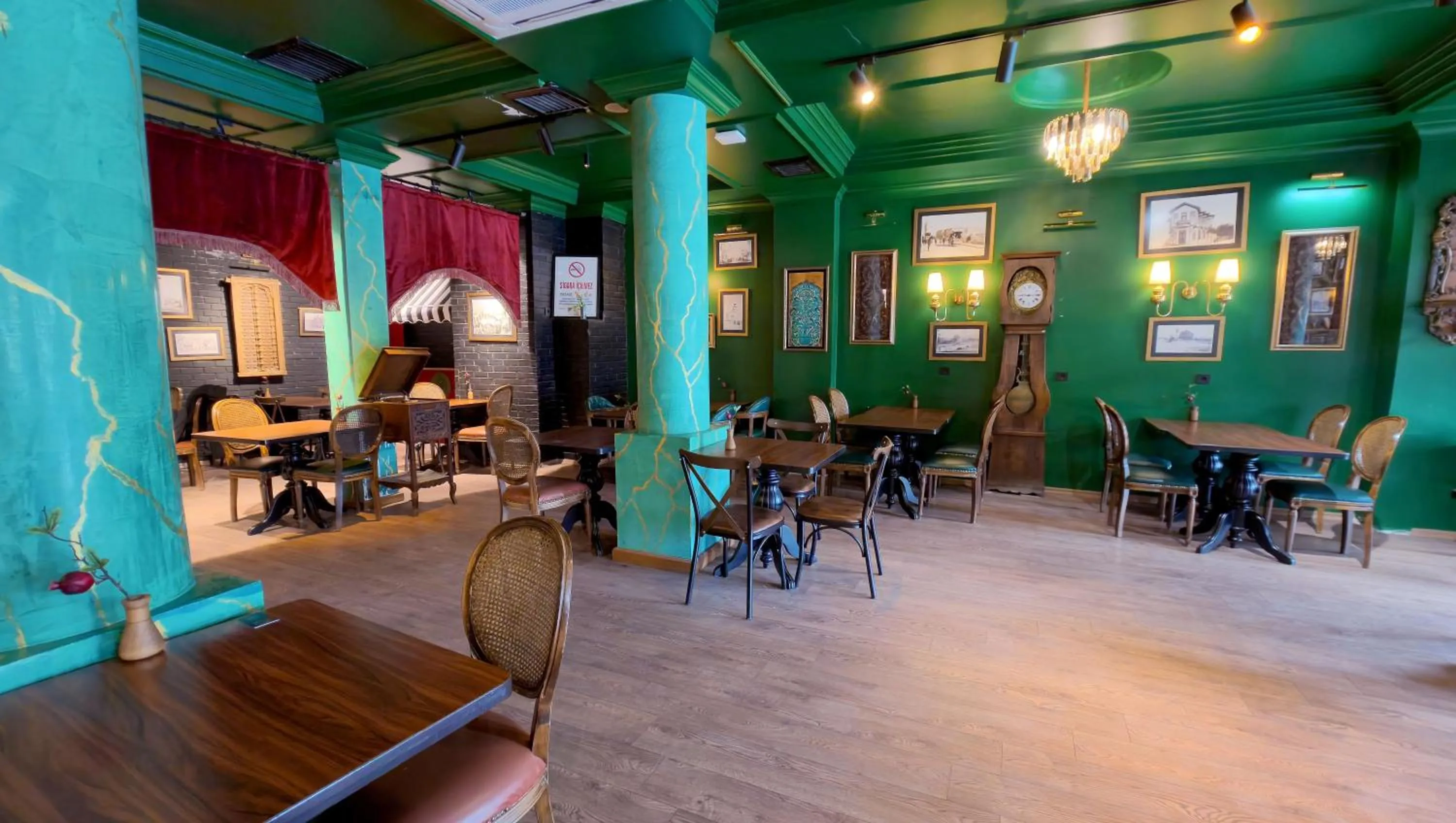 Coffee/tea facilities in THINK HOTEL