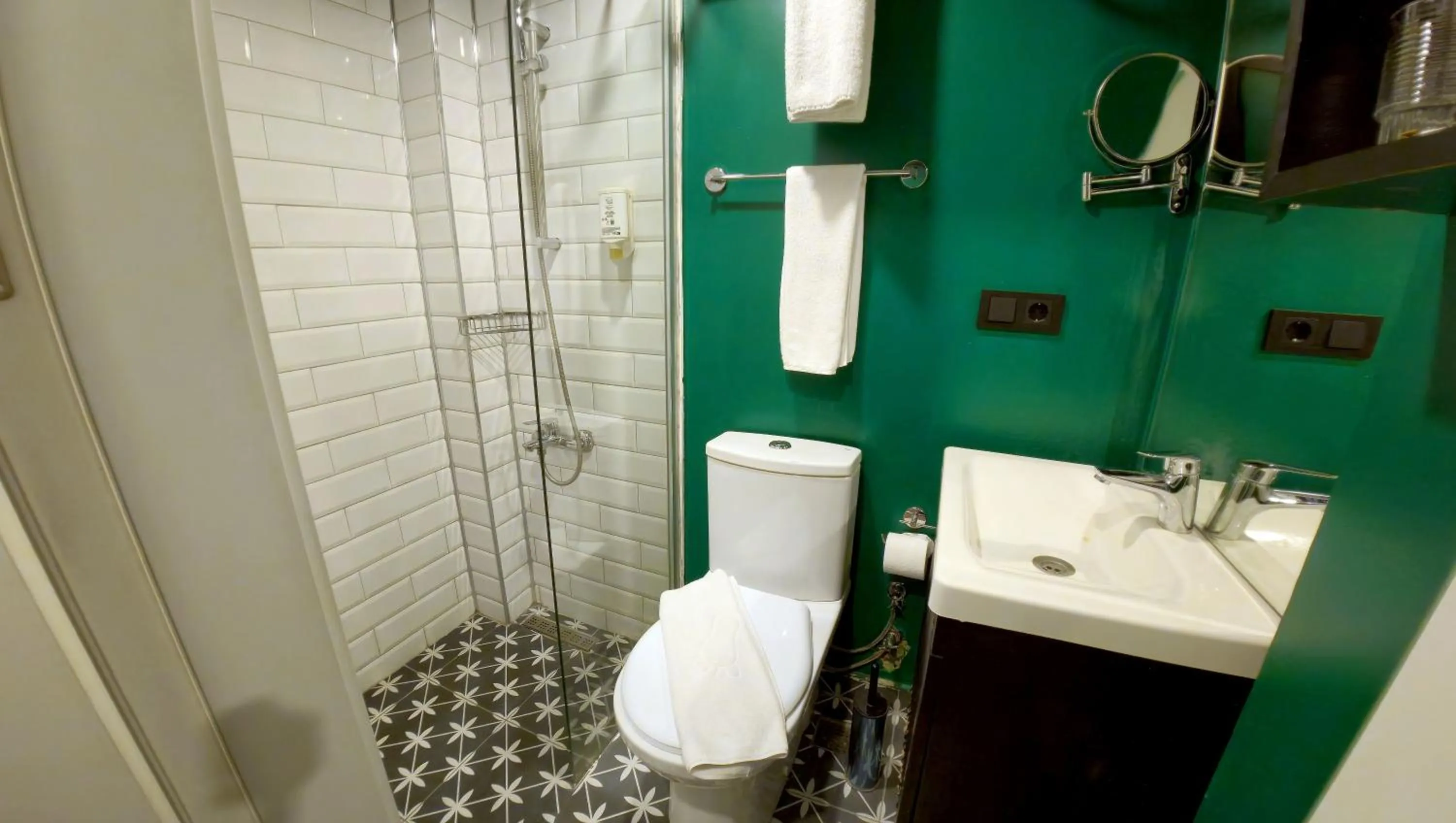 Bathroom in THINK HOTEL