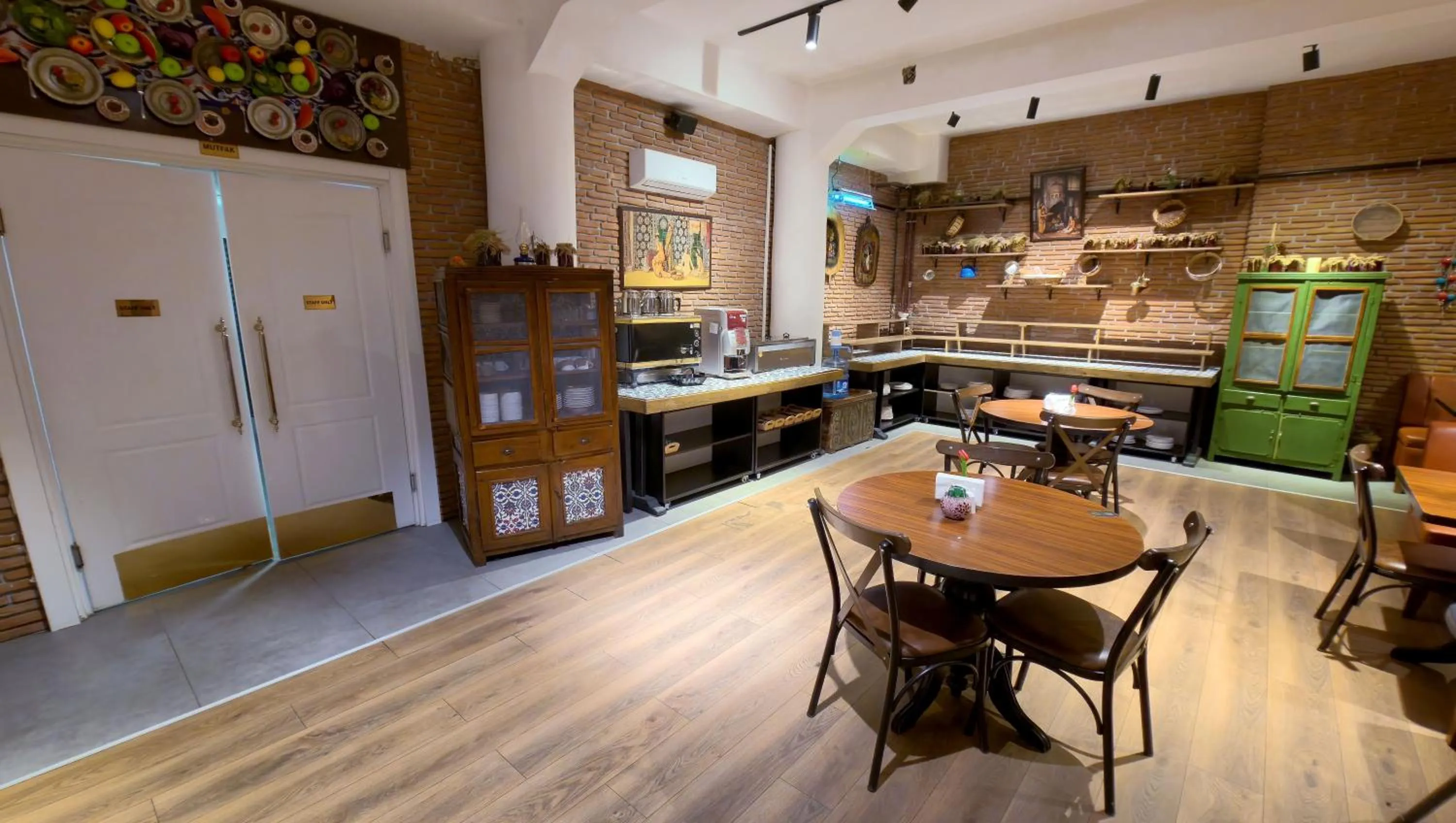 Breakfast in THINK HOTEL