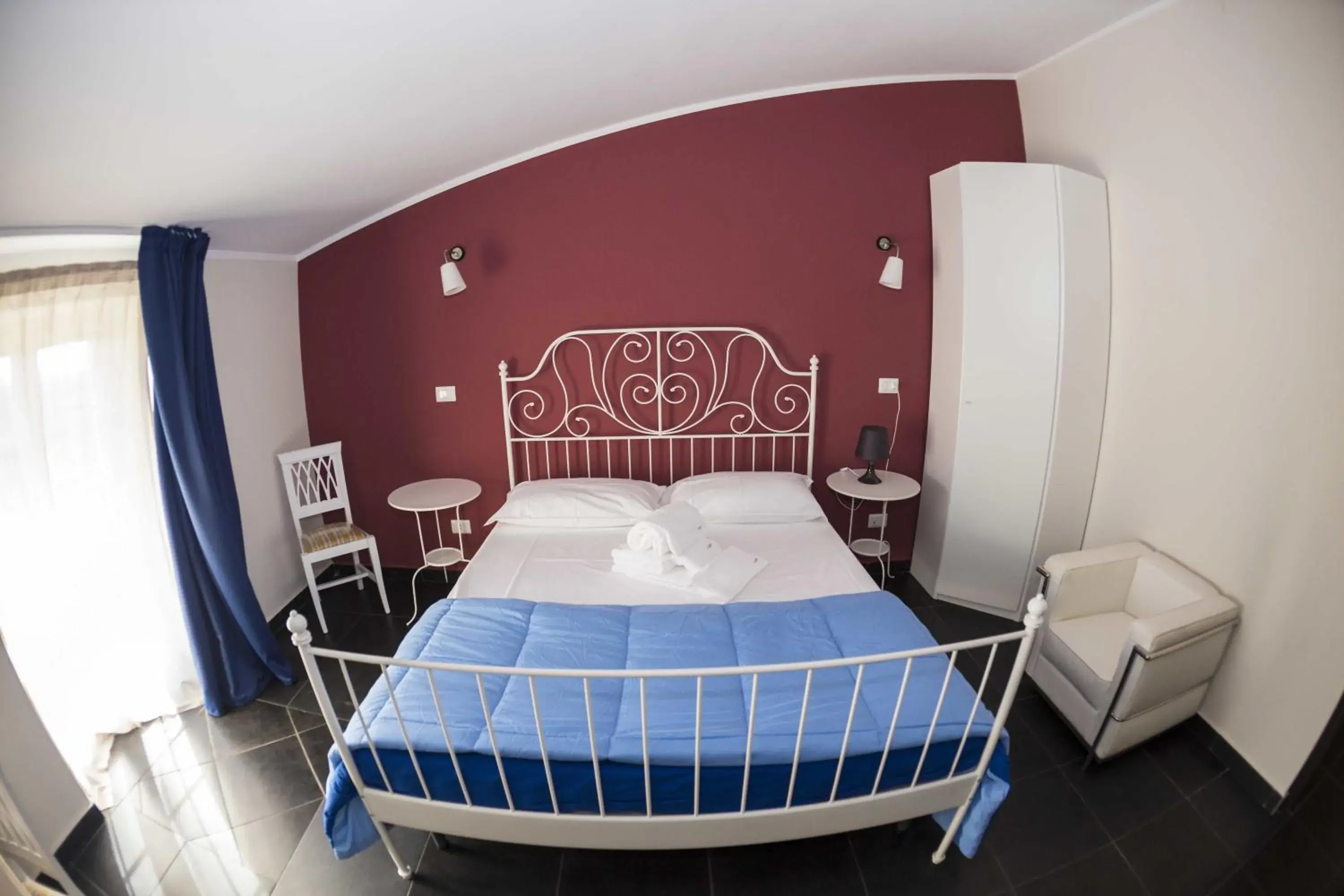 Photo of the whole room, Bed in Hotel Ascot Photo of the whole room, Bed in Hotel Ascot