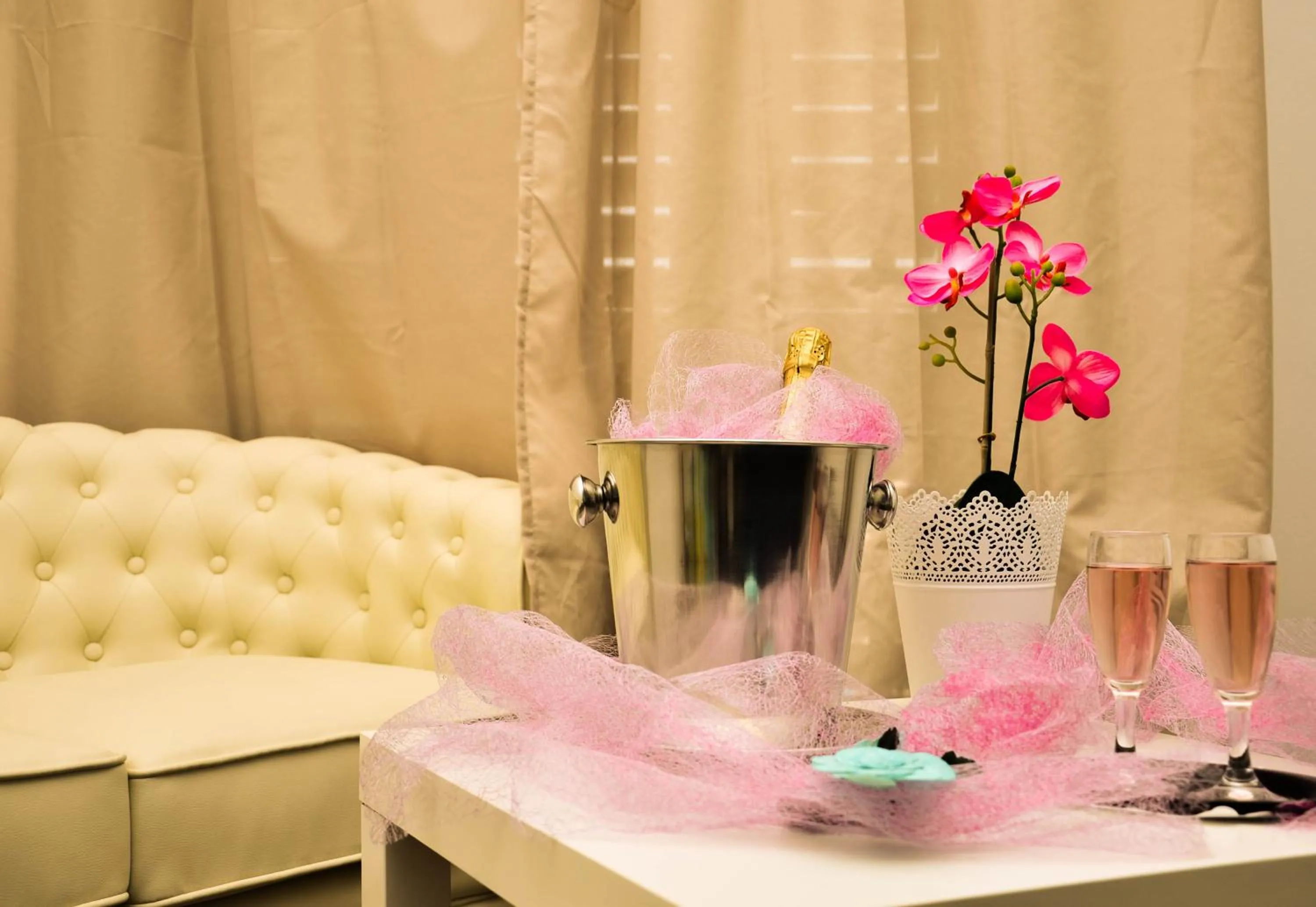 Drinks in Hotel Ascot