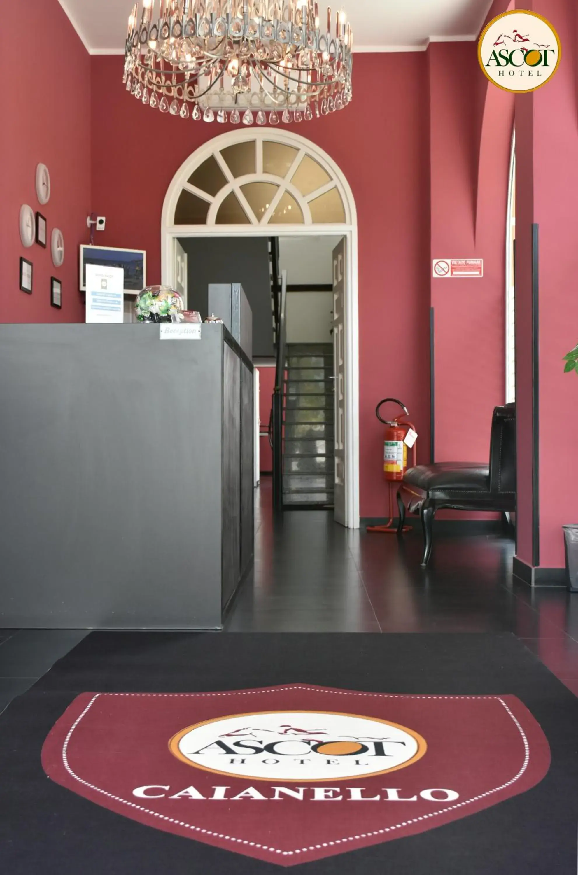 Lobby or reception in Hotel Ascot Lobby or reception in Hotel Ascot