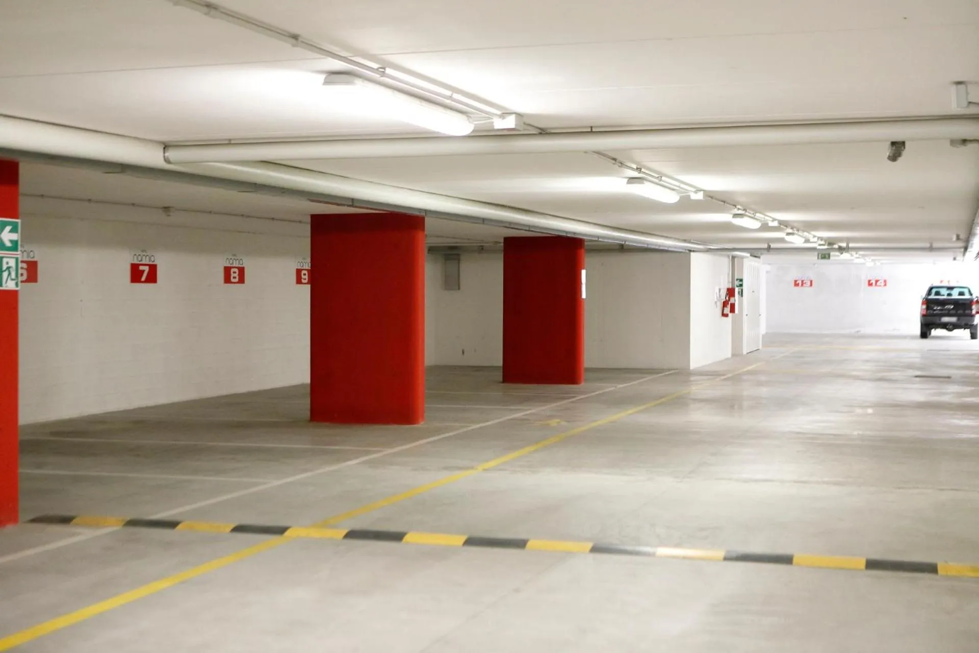 Parking in Hotel Namia by Dori