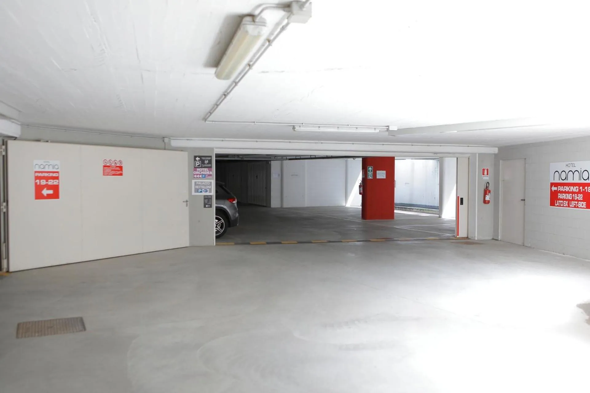 Parking in Hotel Namia by Dori